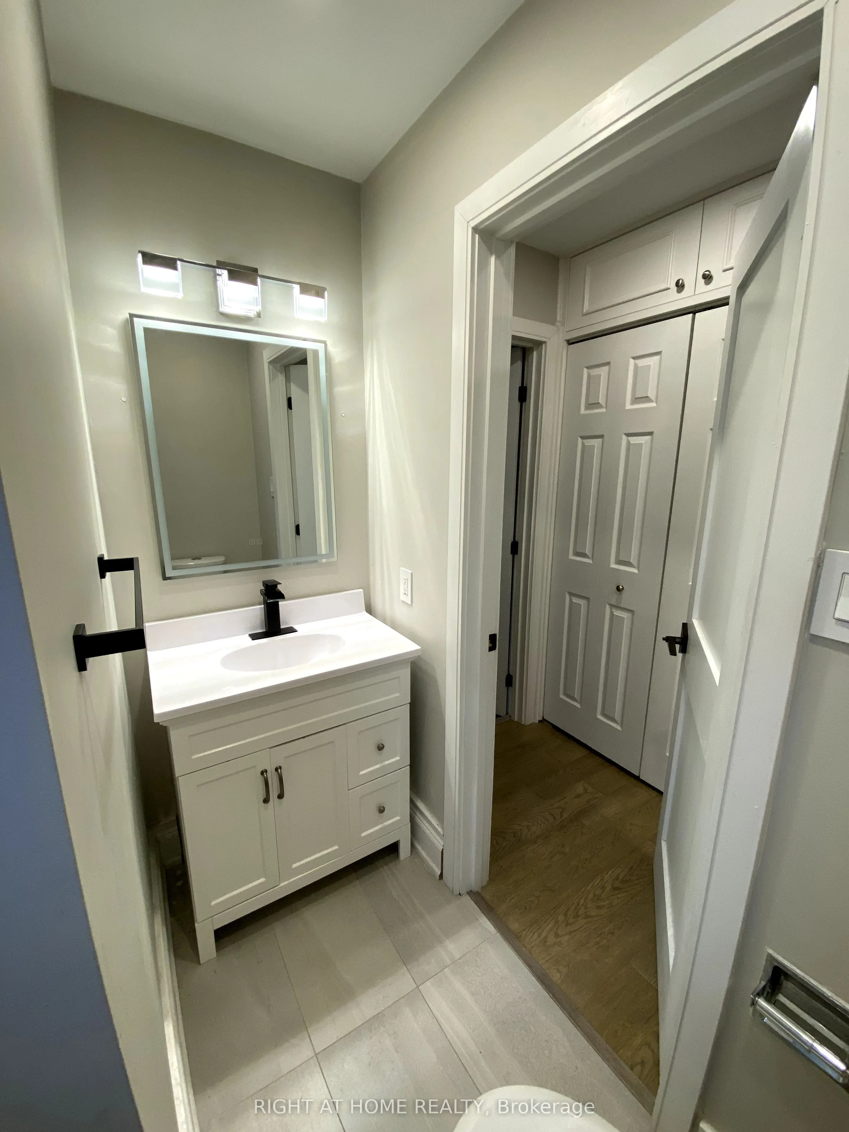 195 John Bowser Crescent