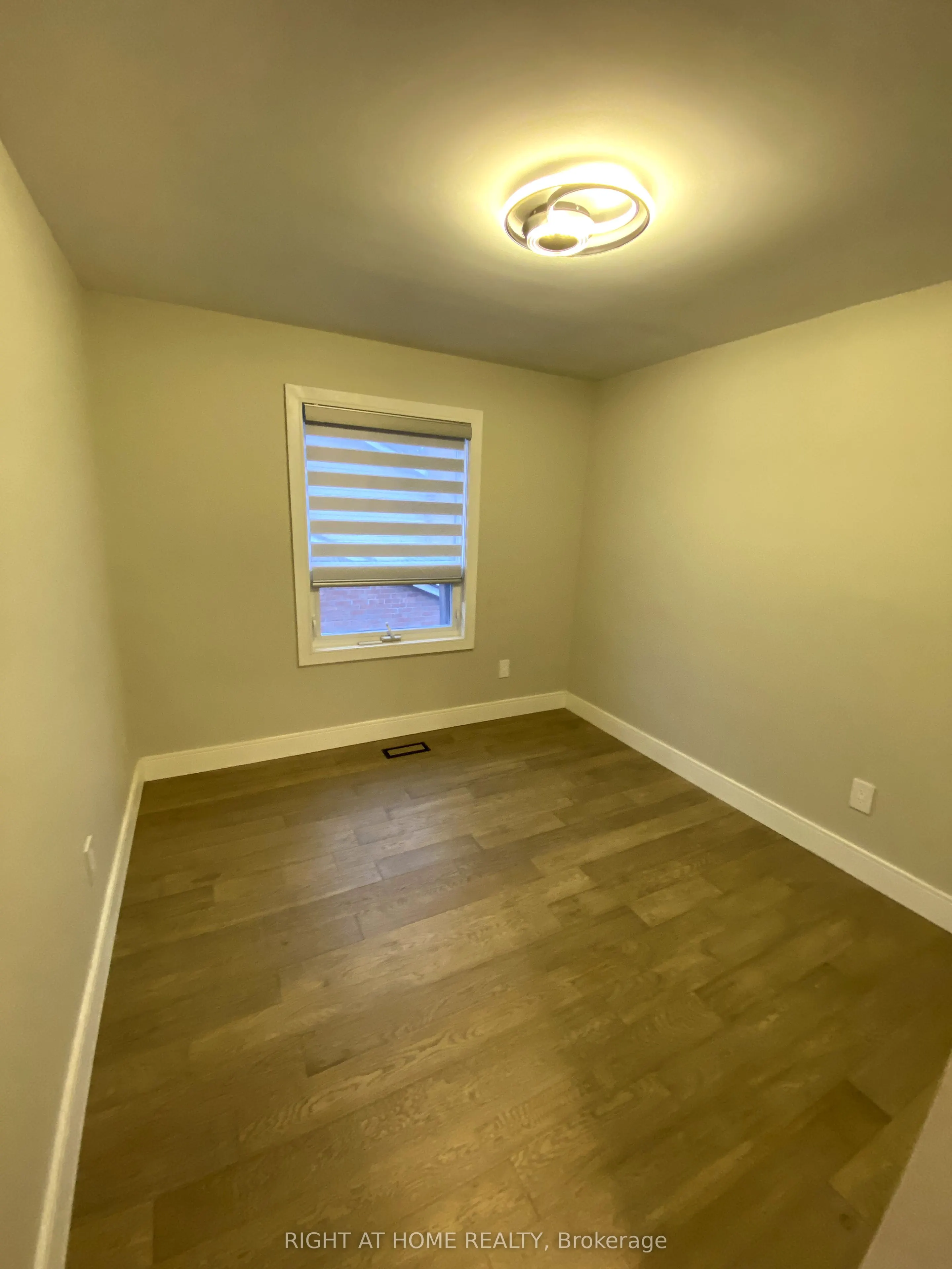 195 John Bowser Crescent