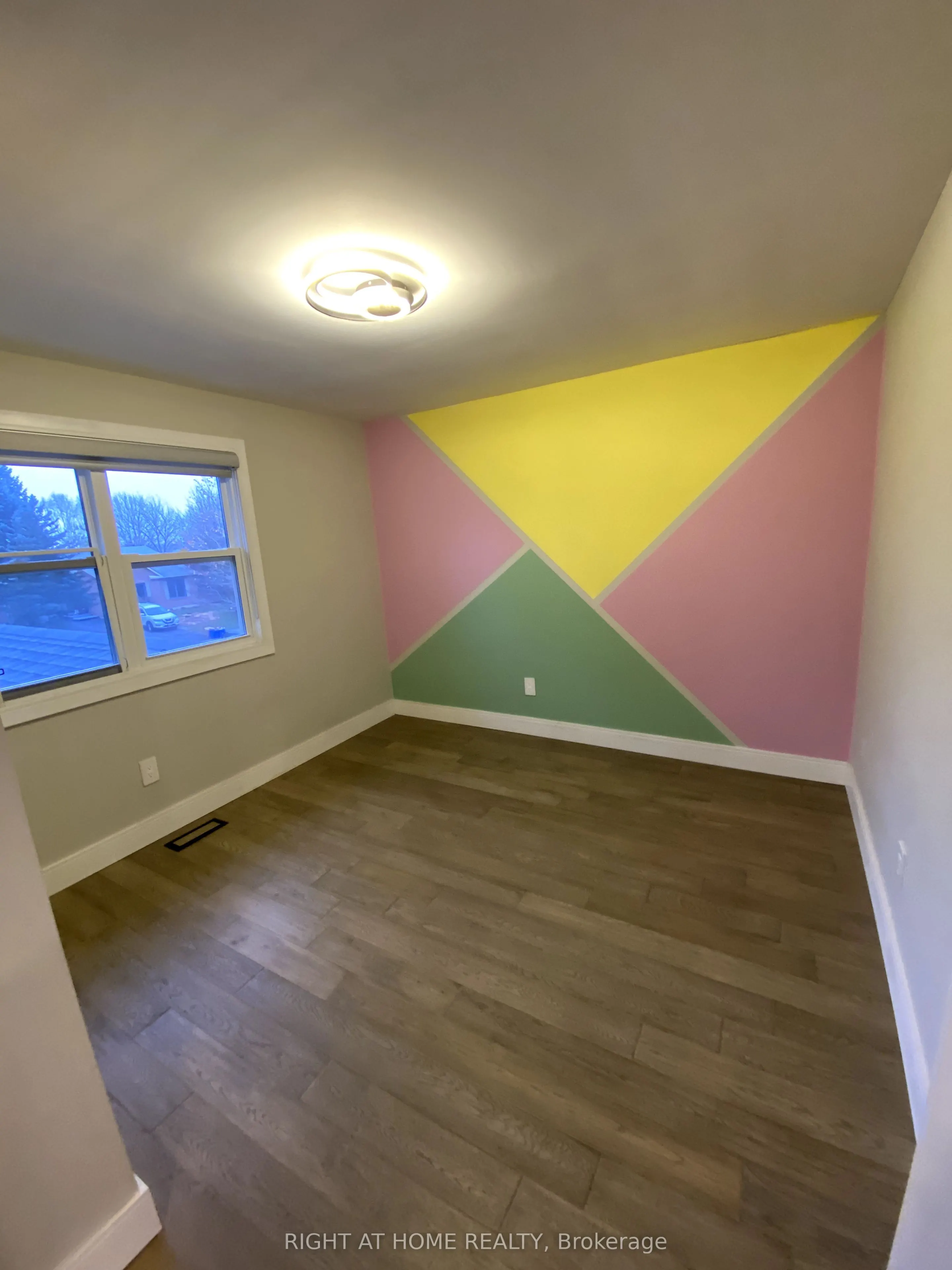 195 John Bowser Crescent