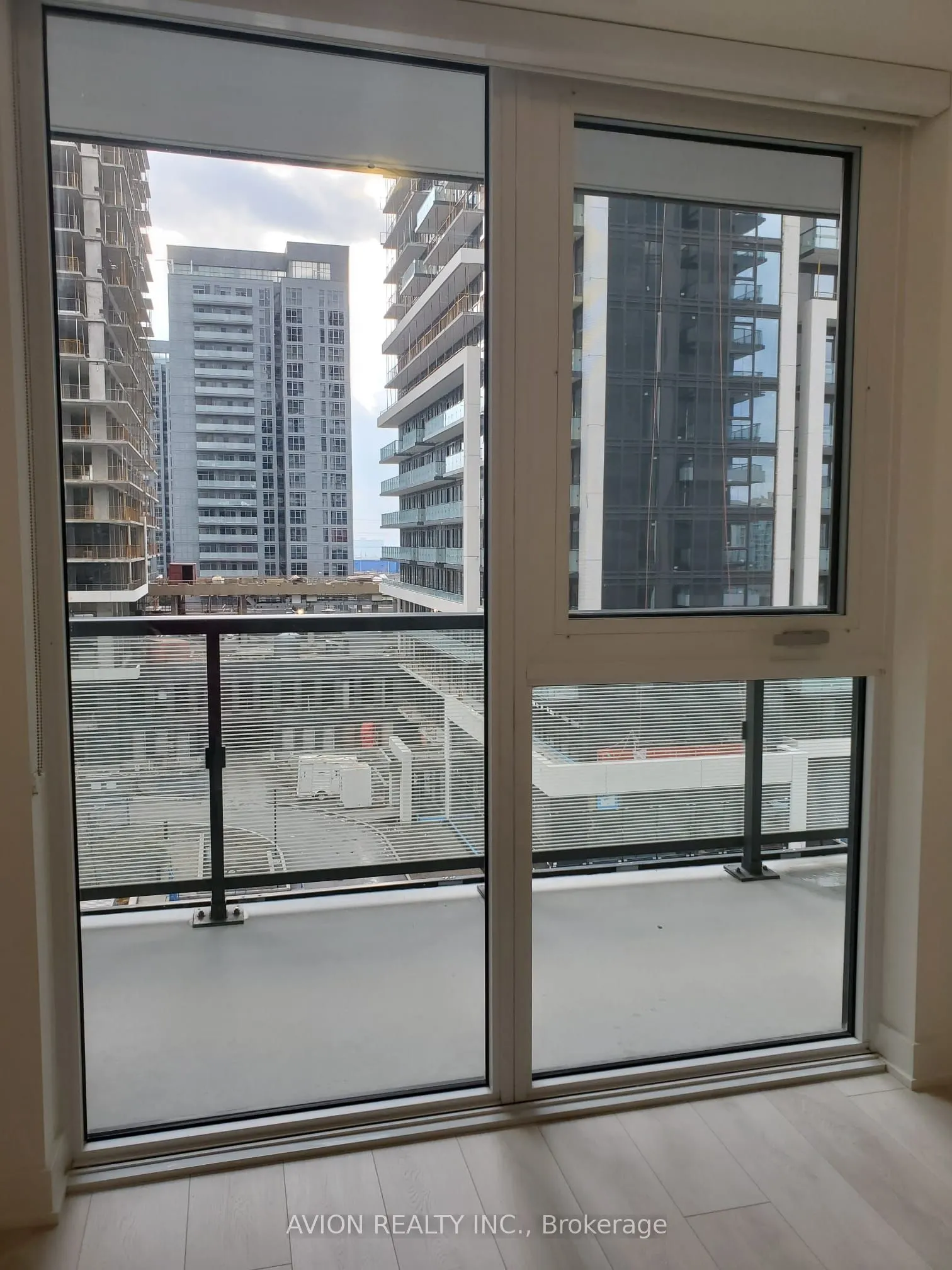 85 Oneida Crescent, #unit #610