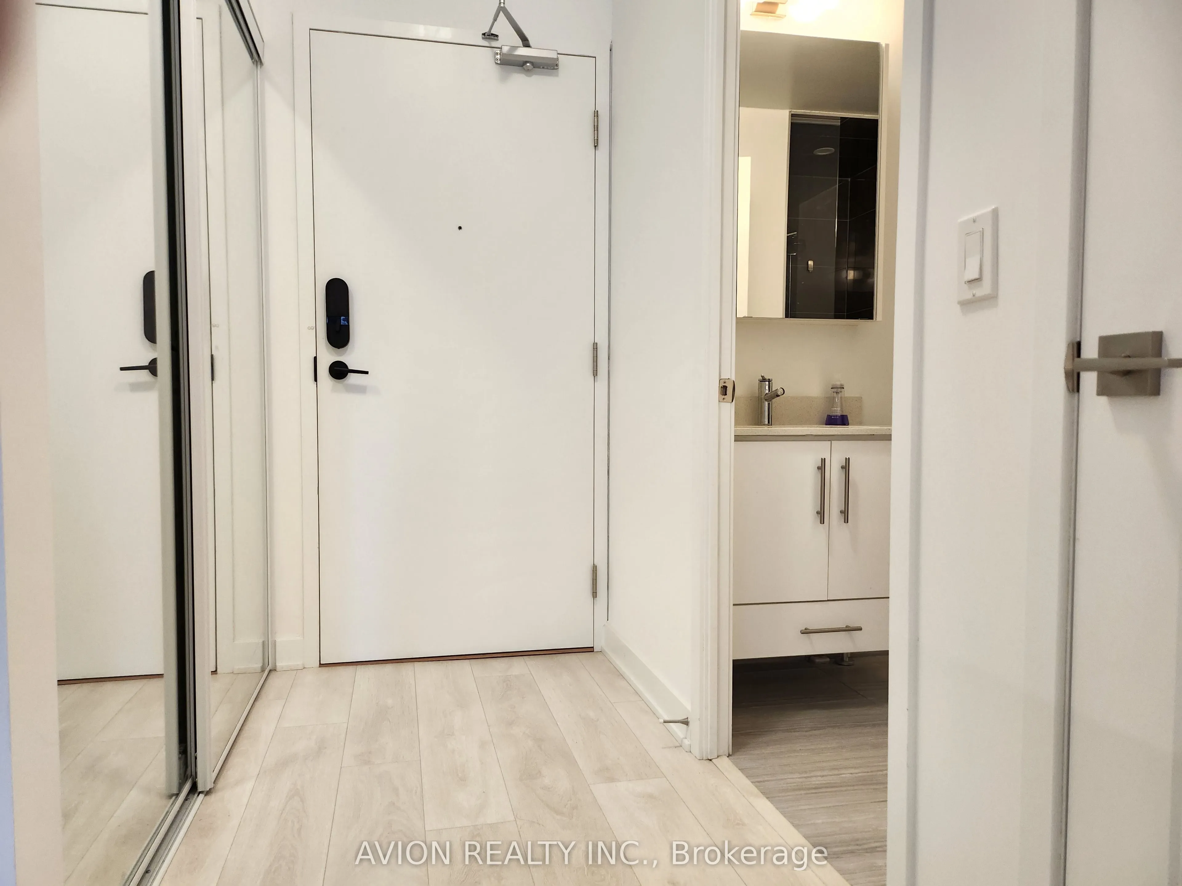 85 Oneida Crescent, #unit #610