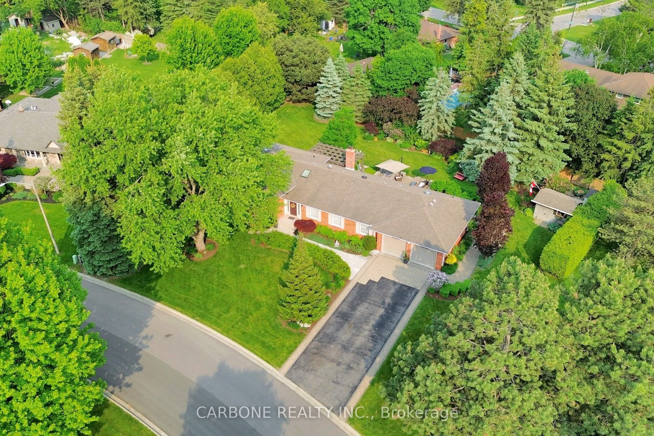 335 Forde Crescent