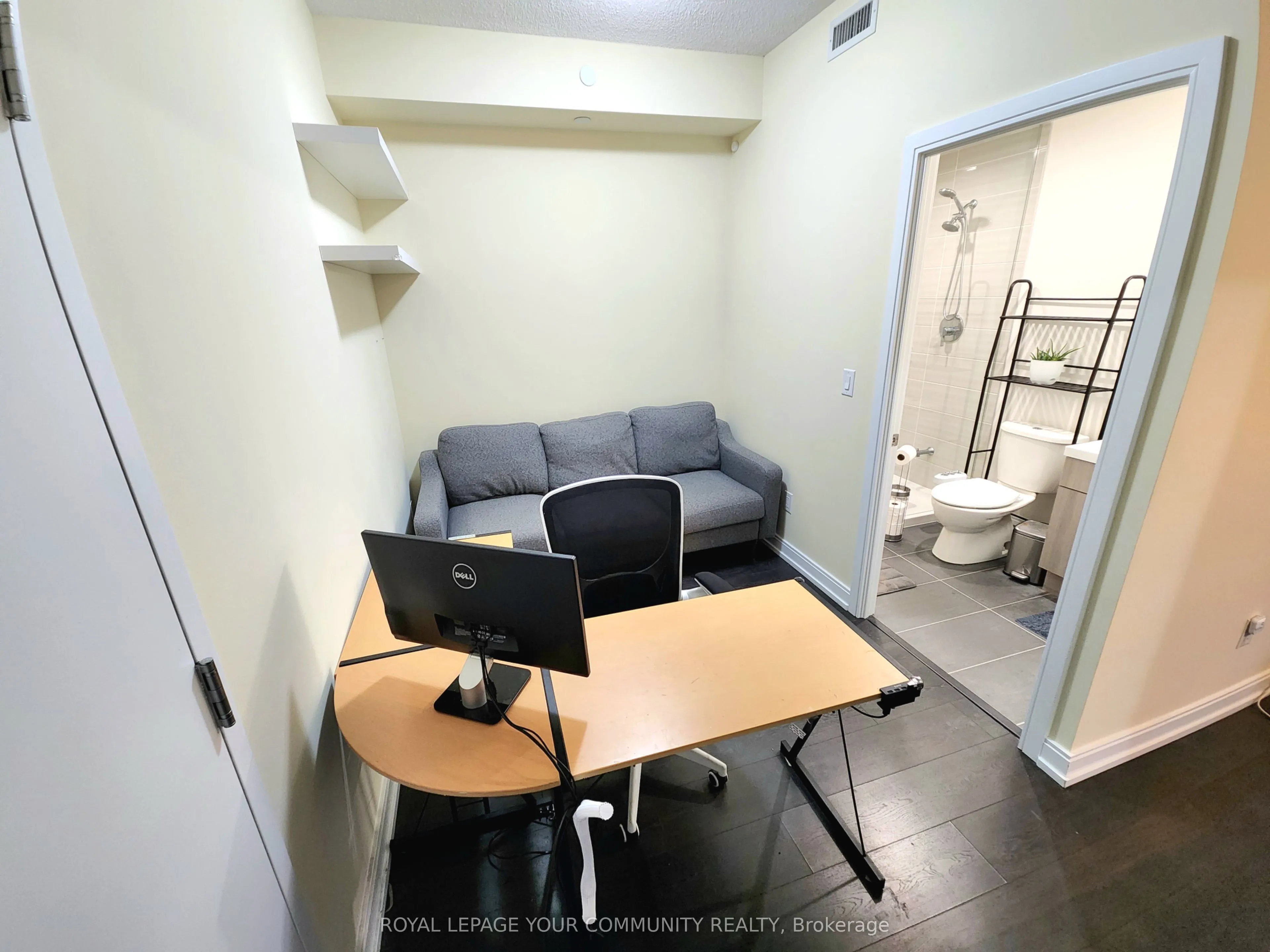 540 Bur Oak Avenue, #619