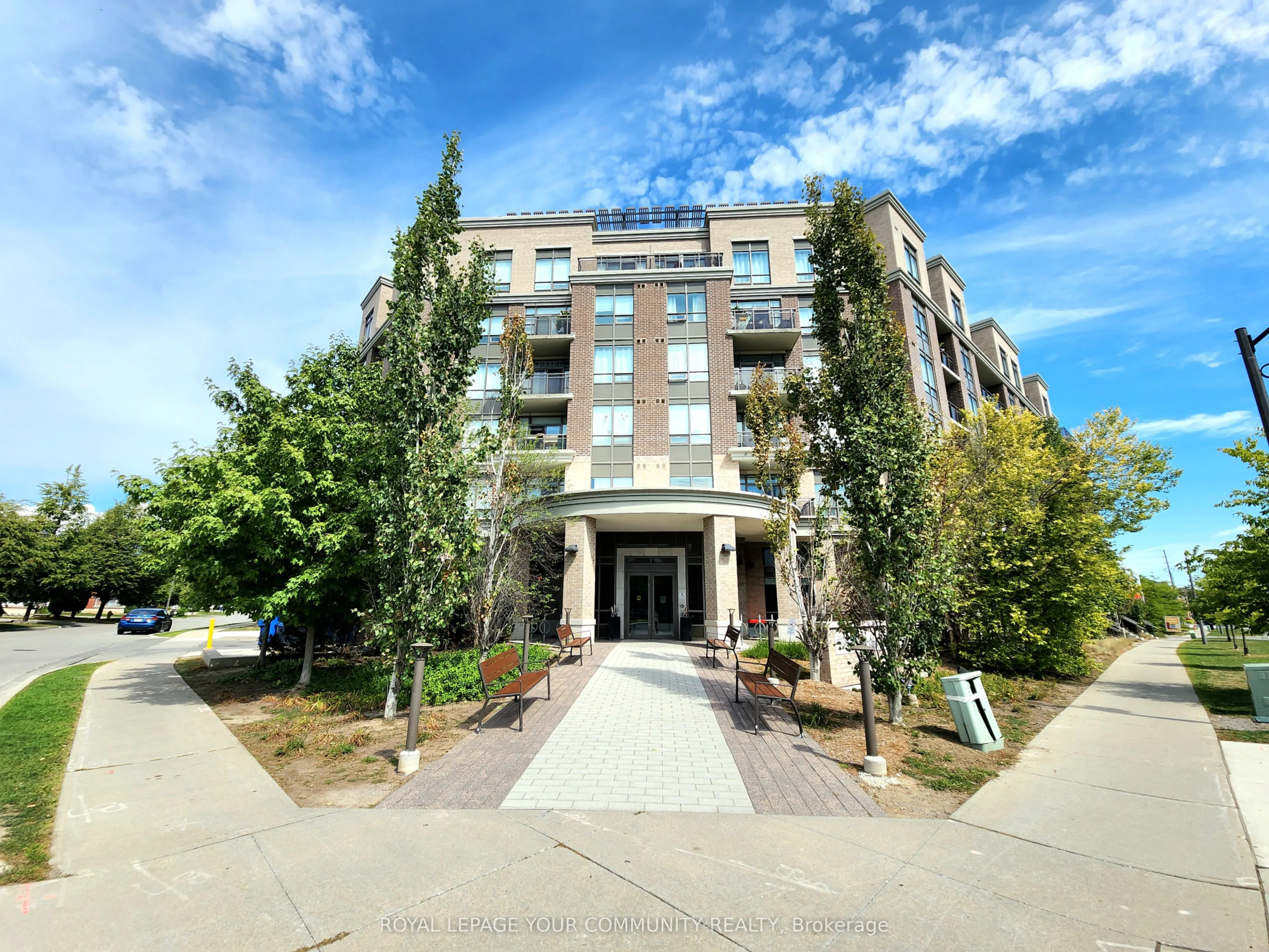 540 Bur Oak Avenue, #619