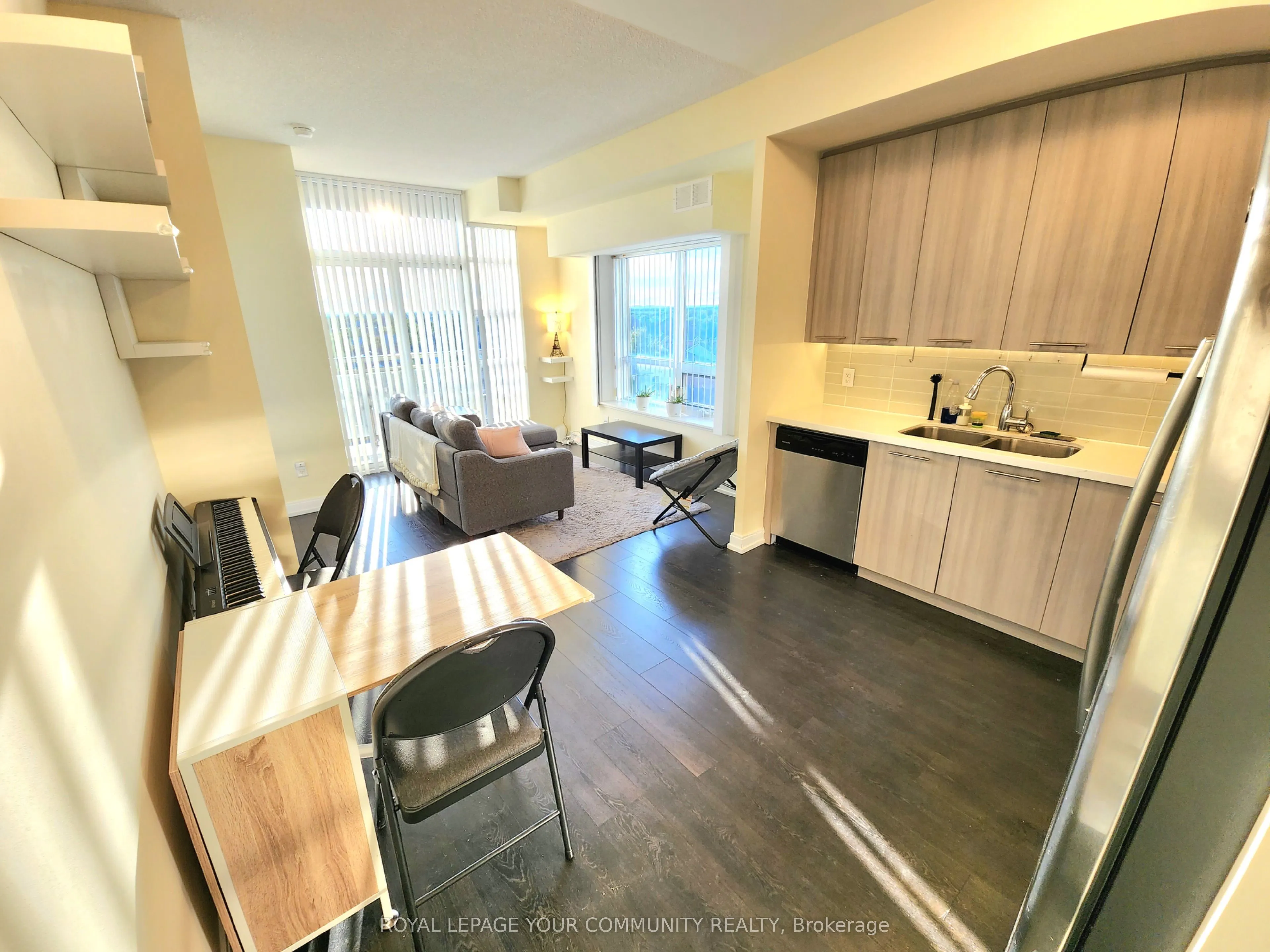 540 Bur Oak Avenue, #619