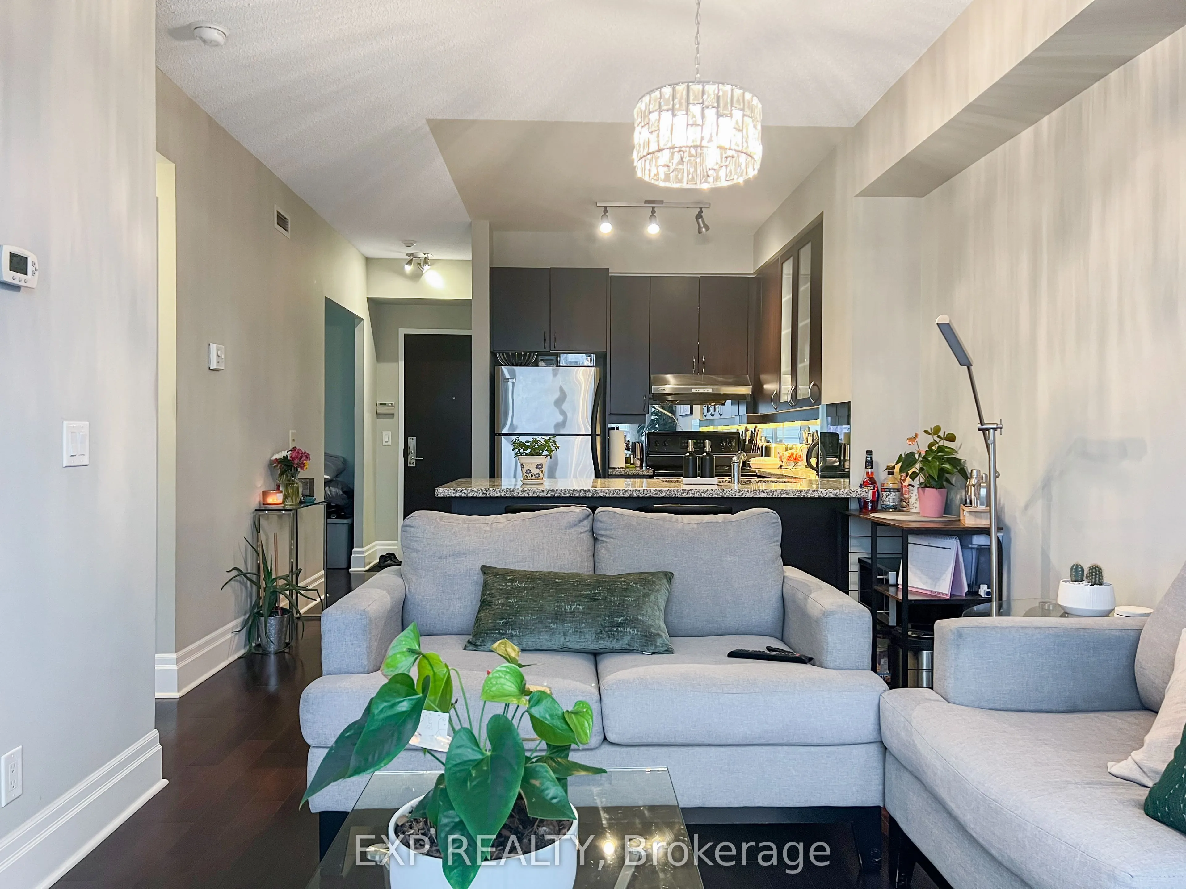 39 Upper Duke Crescent, #421