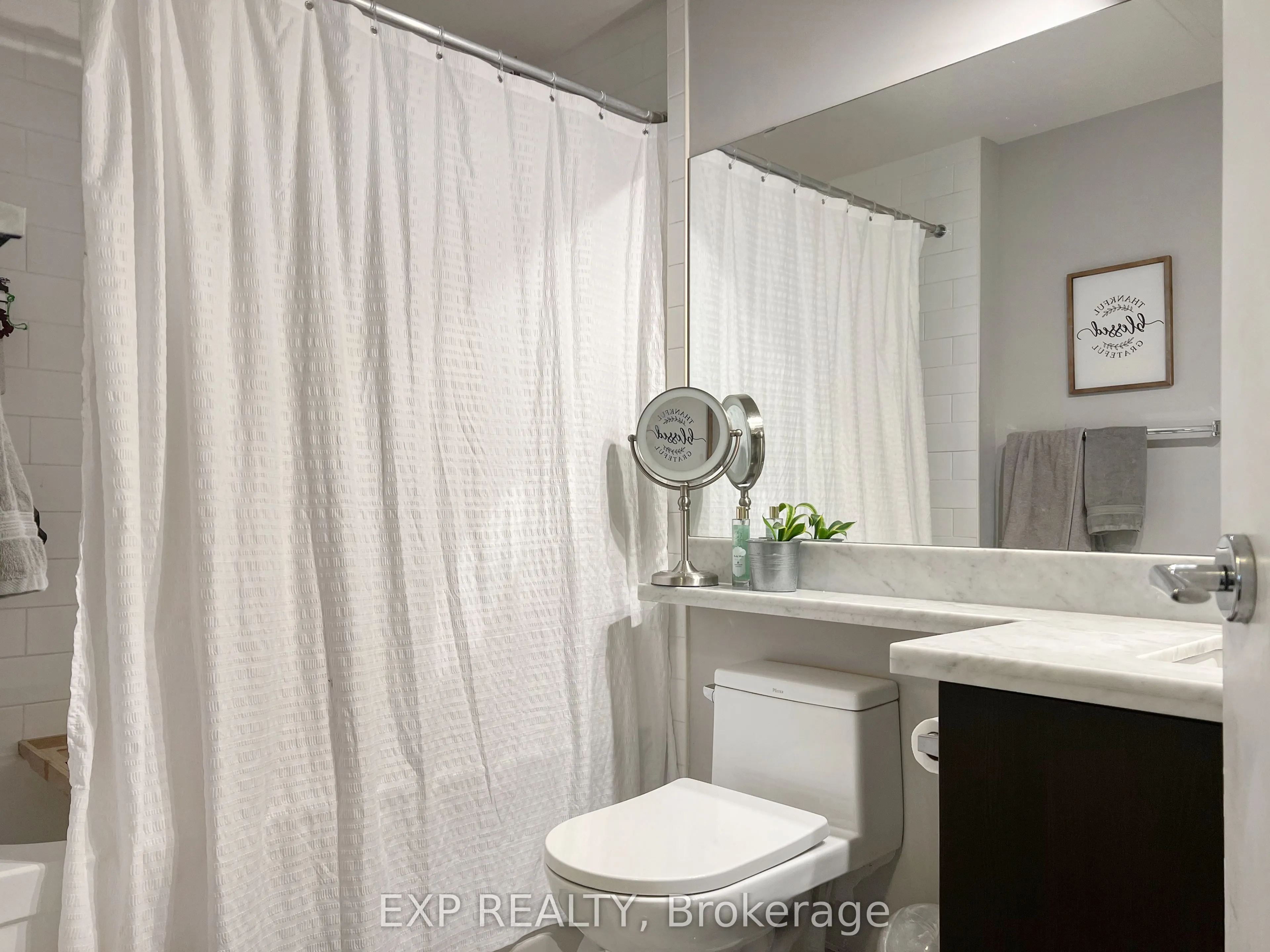 39 Upper Duke Crescent, #421