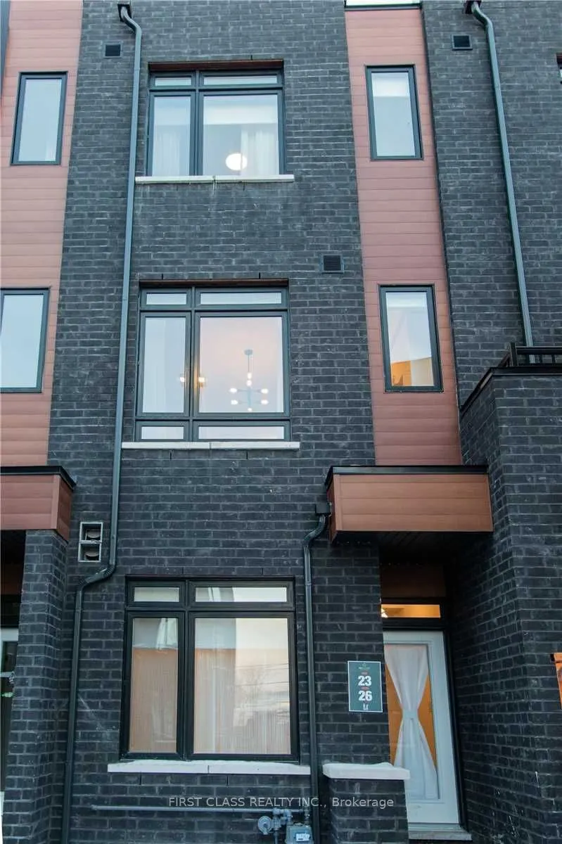 370 Red Maple Road, #26