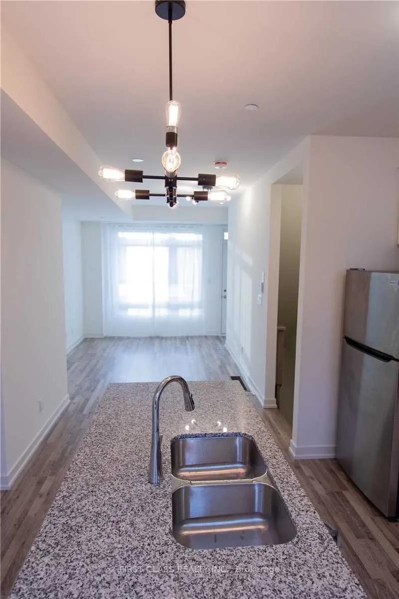370 Red Maple Road, #26