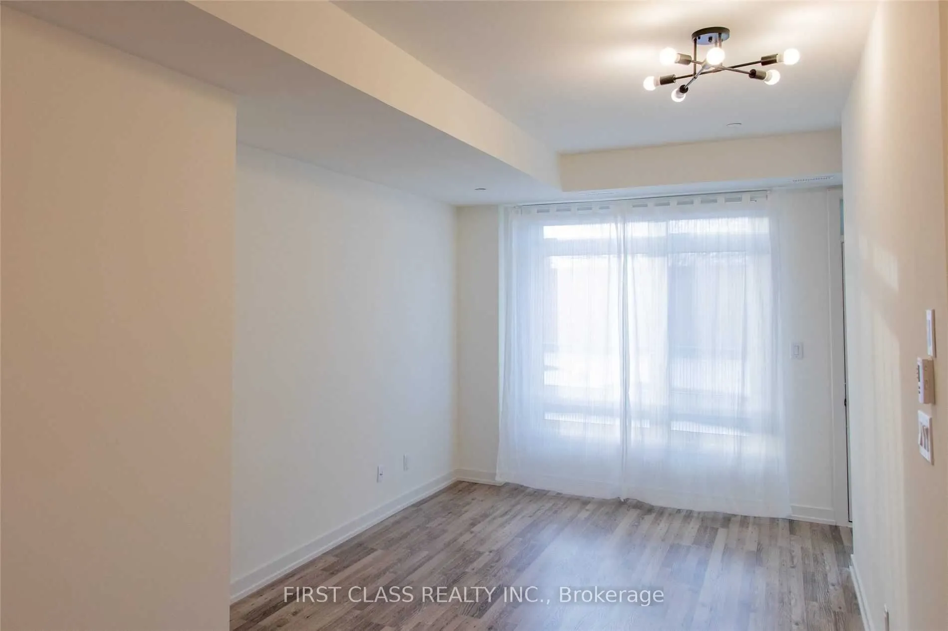 370 Red Maple Road, #26