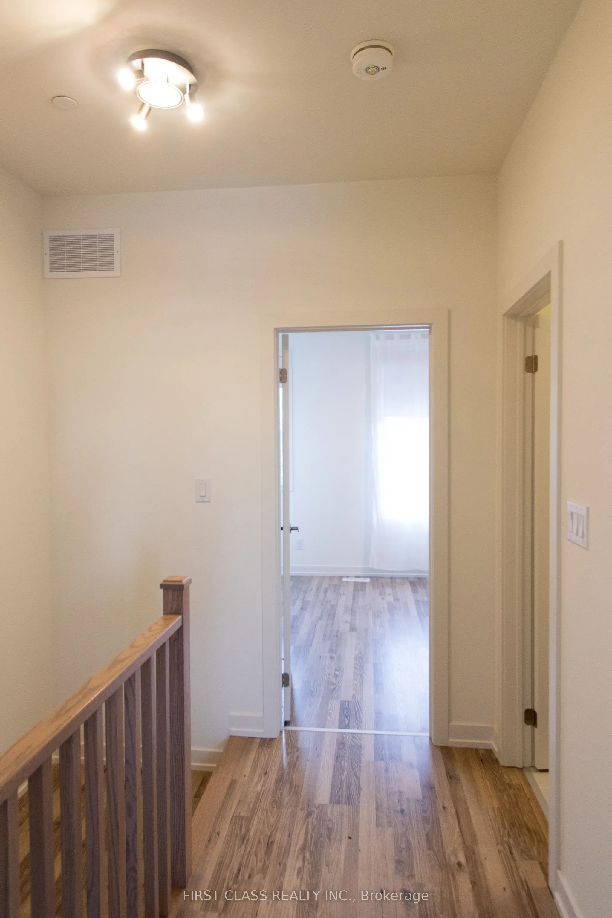 370 Red Maple Road, #26