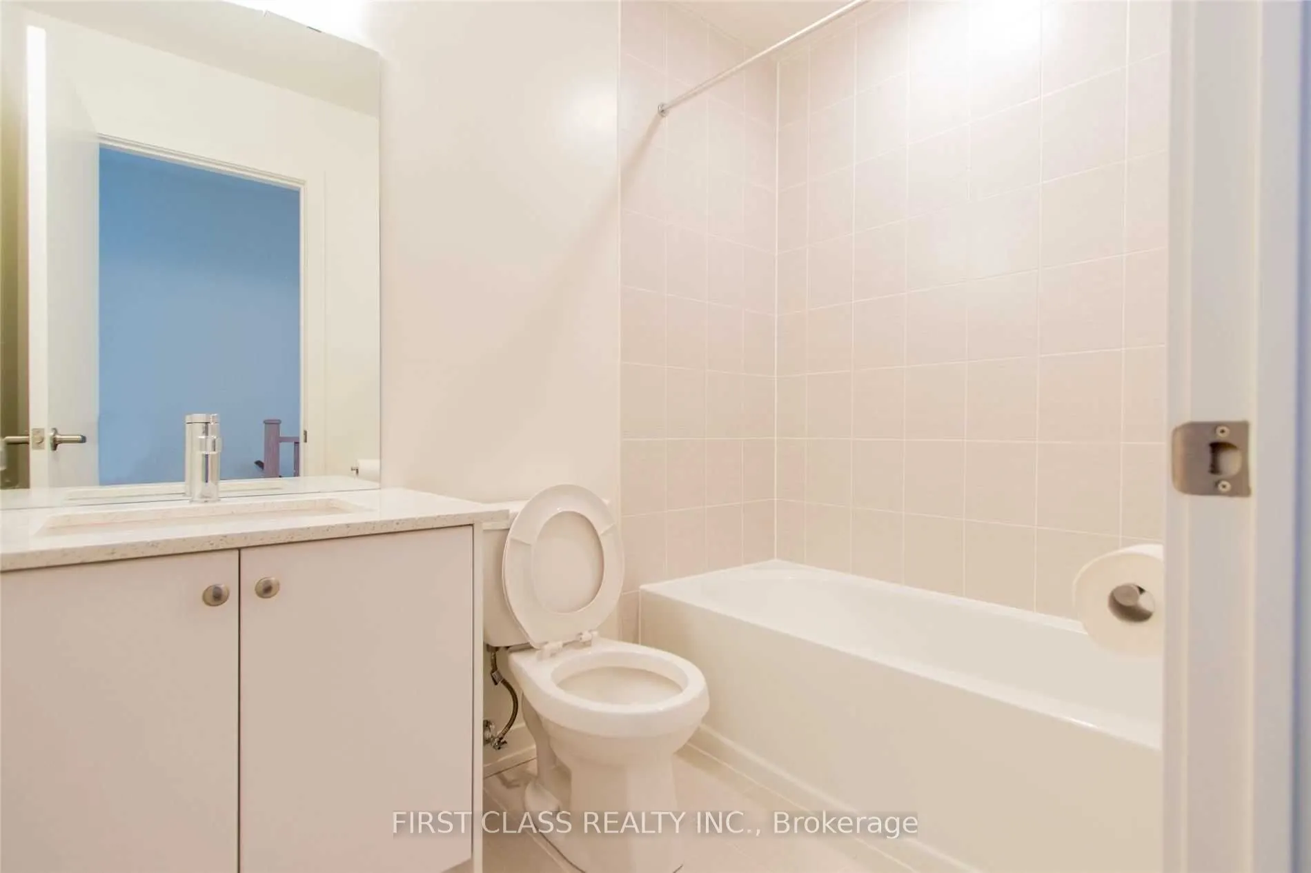 370 Red Maple Road, #26