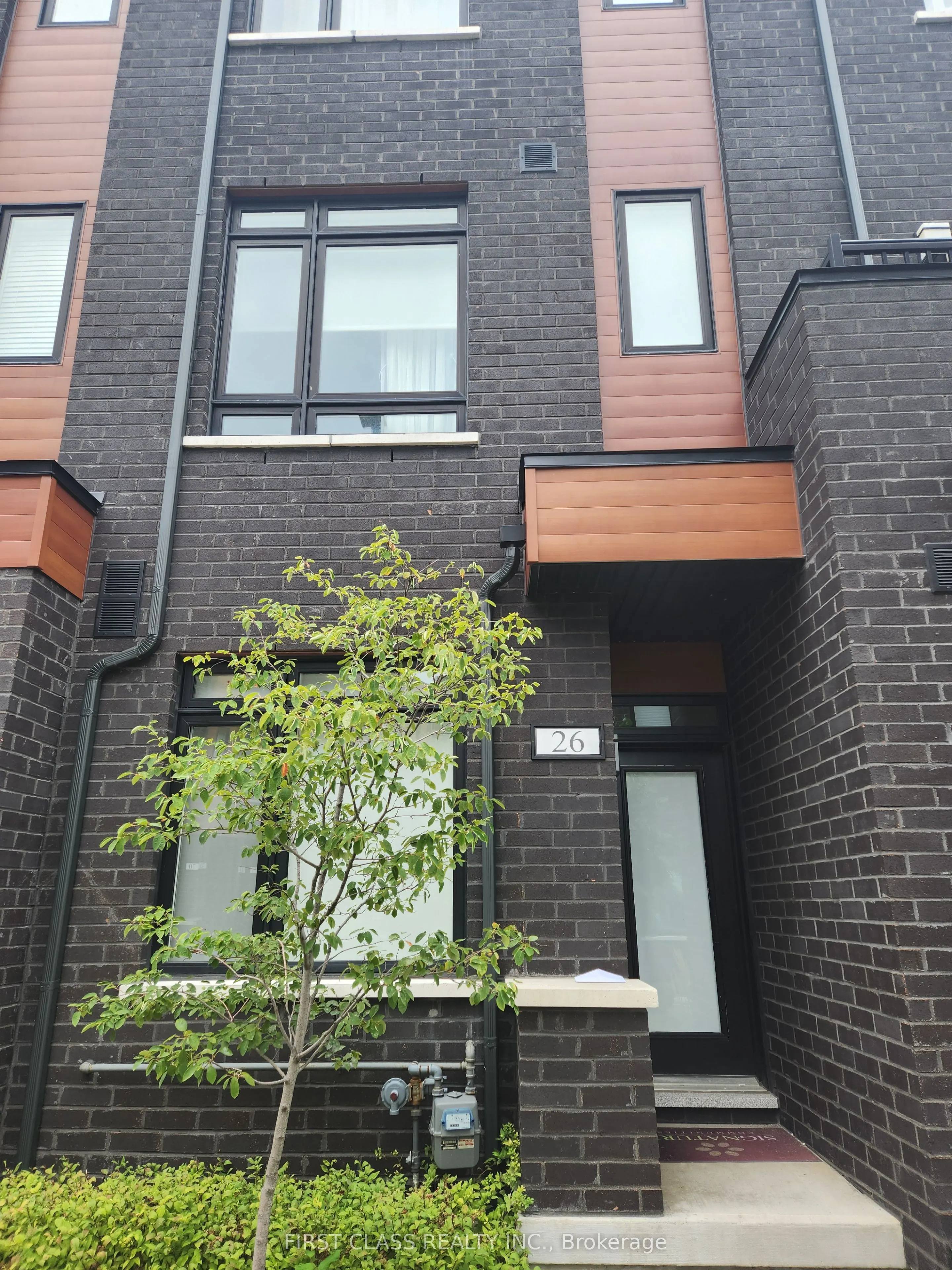370 Red Maple Road, #26