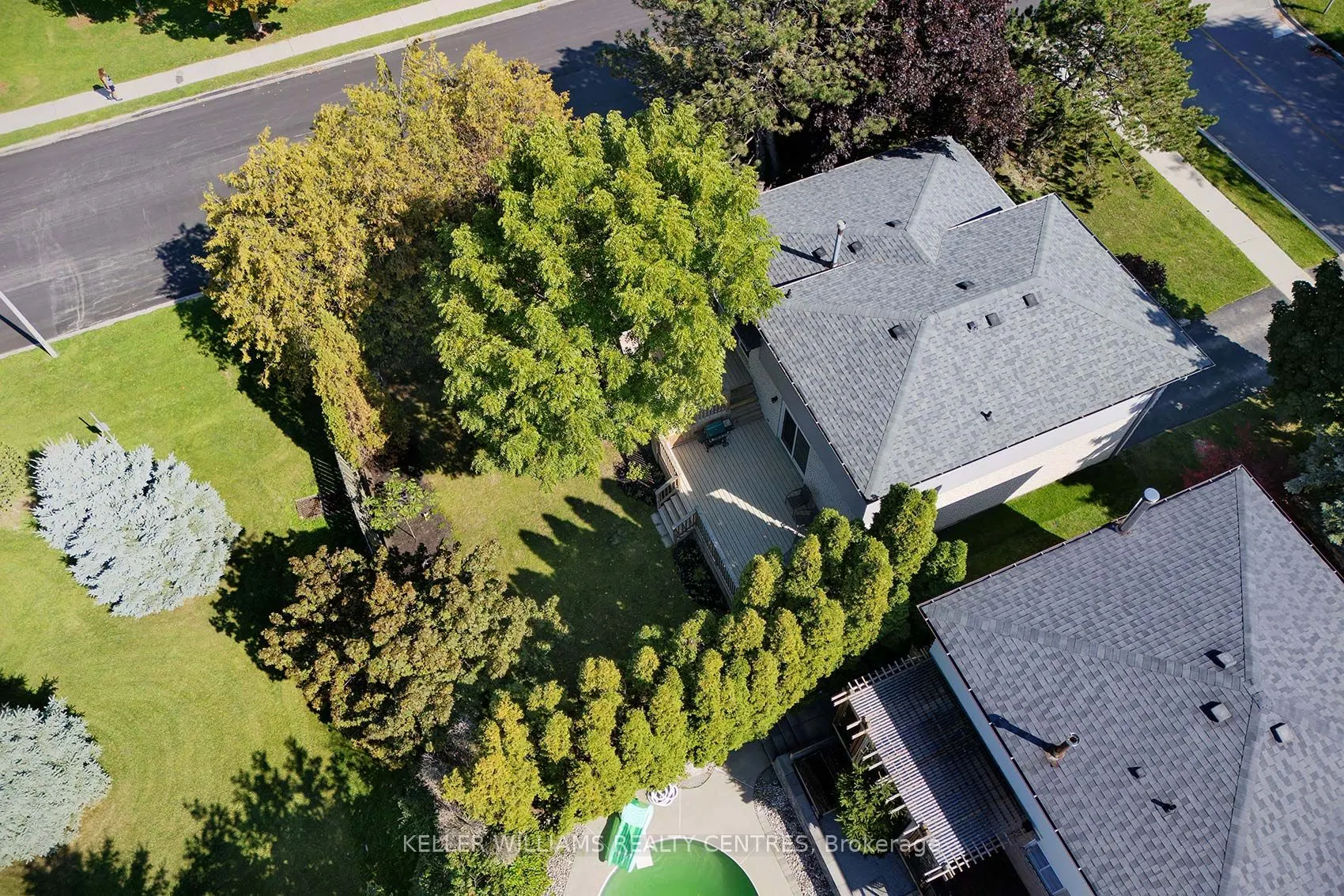 90 Thicketwood Boulevard