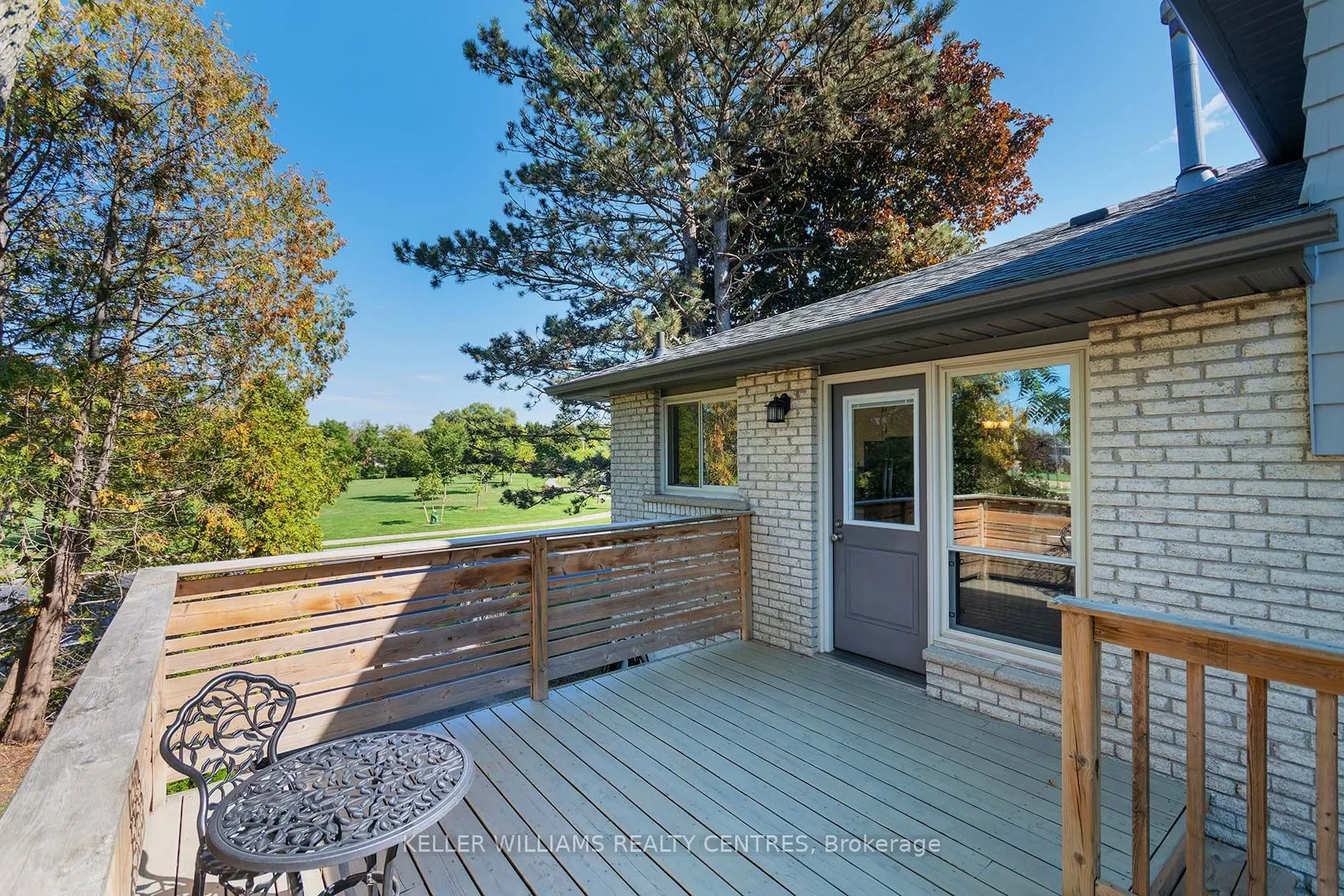90 Thicketwood Boulevard