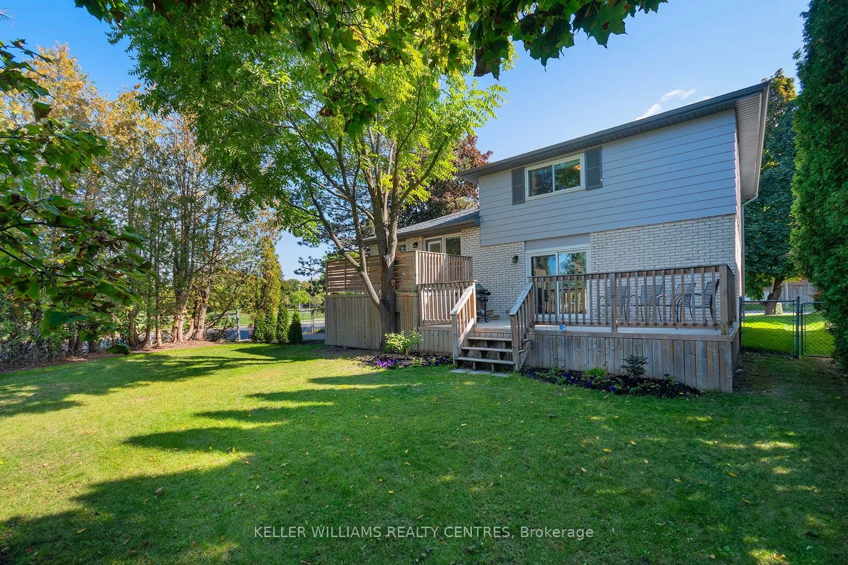 90 Thicketwood Boulevard