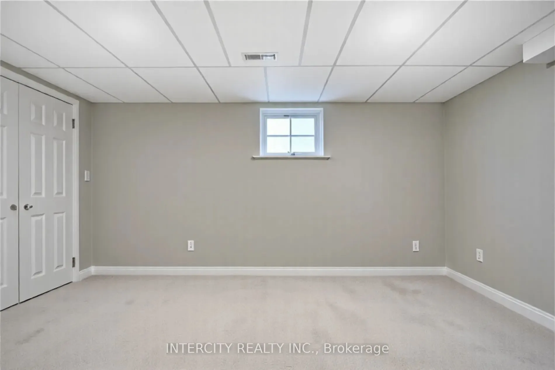 85 Houseman Crescent