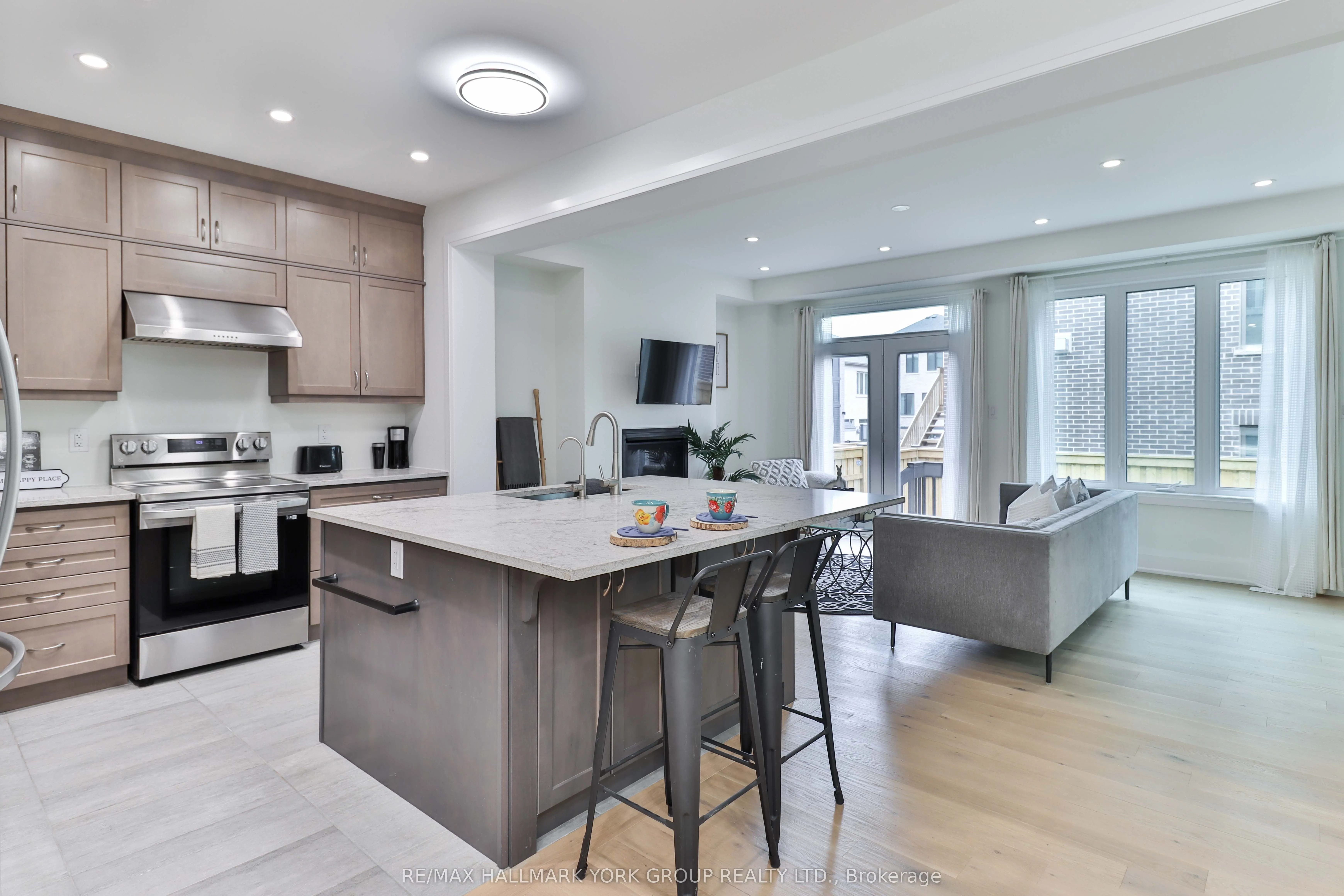 249 Beaverbrae Drive