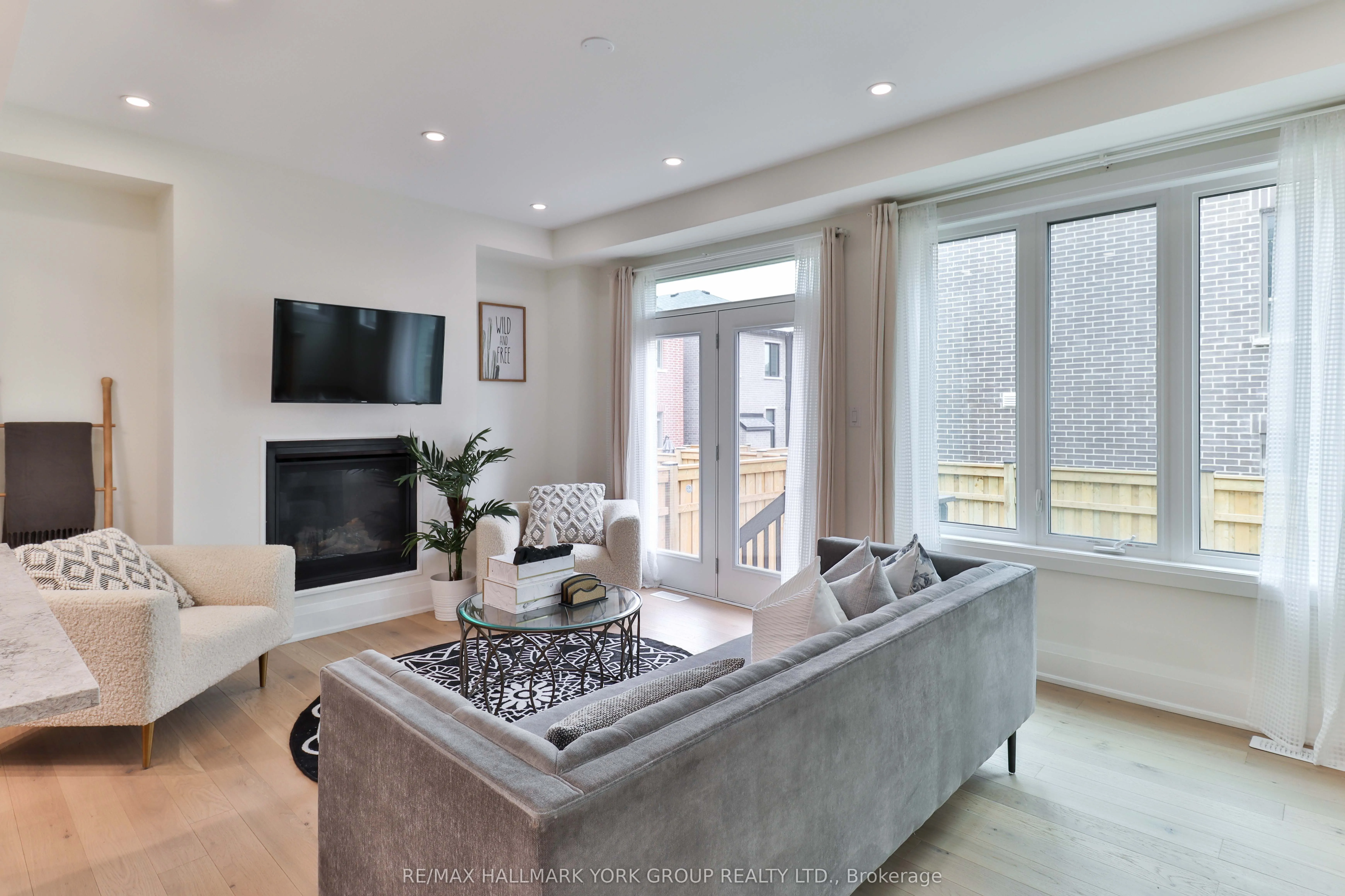249 Beaverbrae Drive