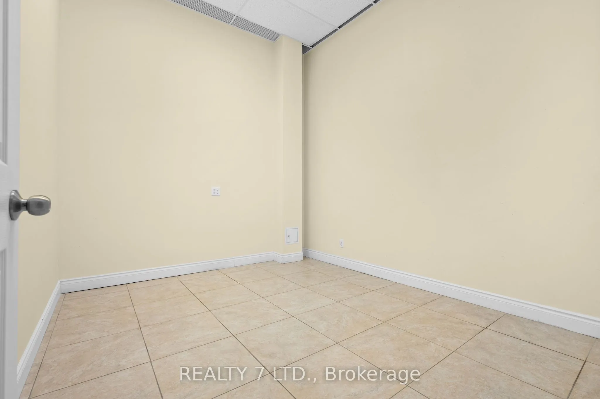 380 Tower Hill Road