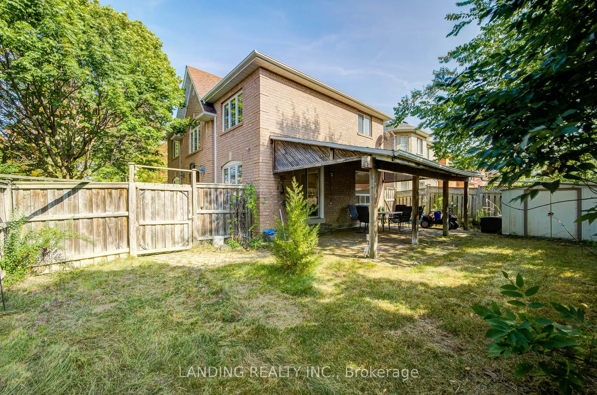 483 Menczel Crescent