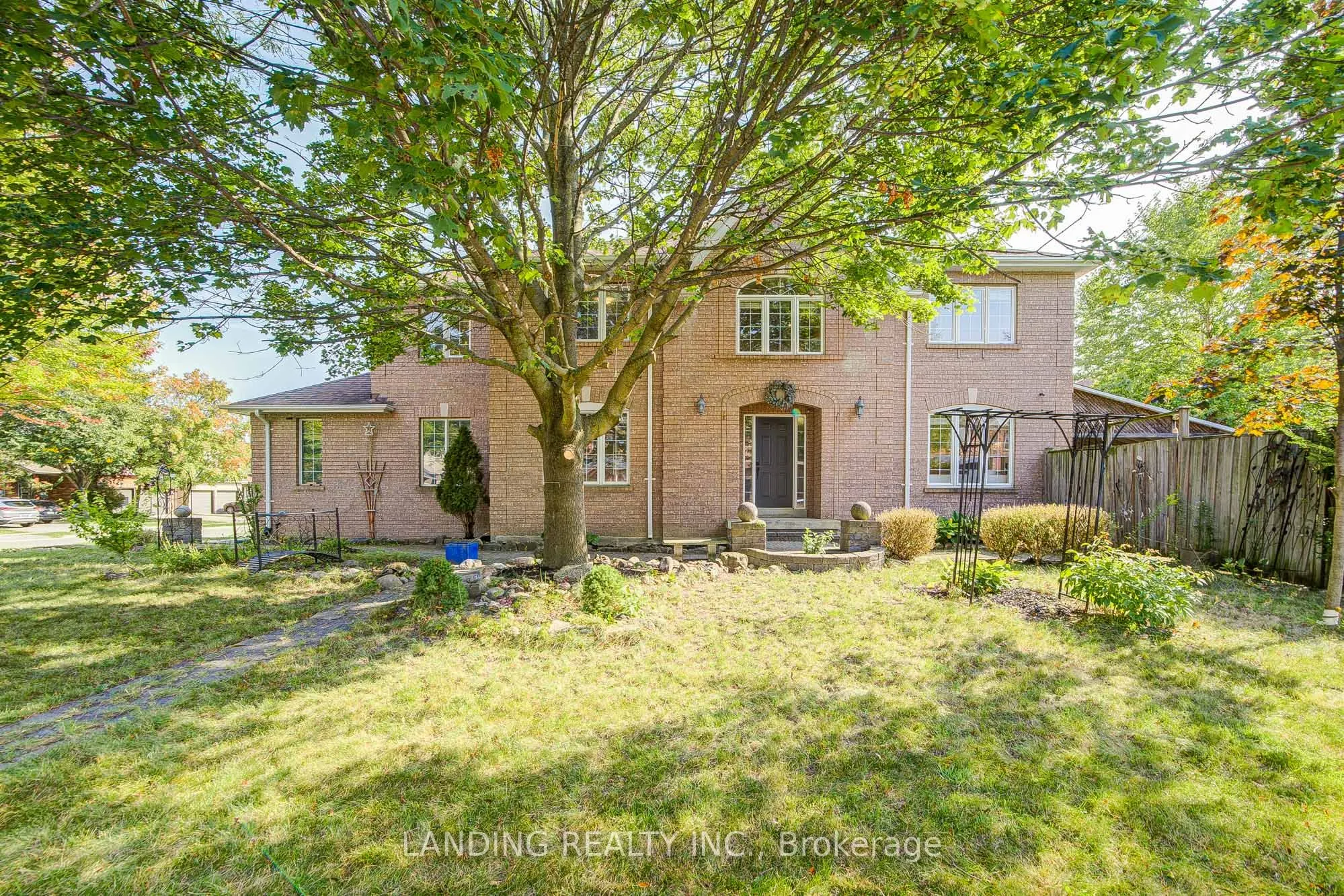 483 Menczel Crescent