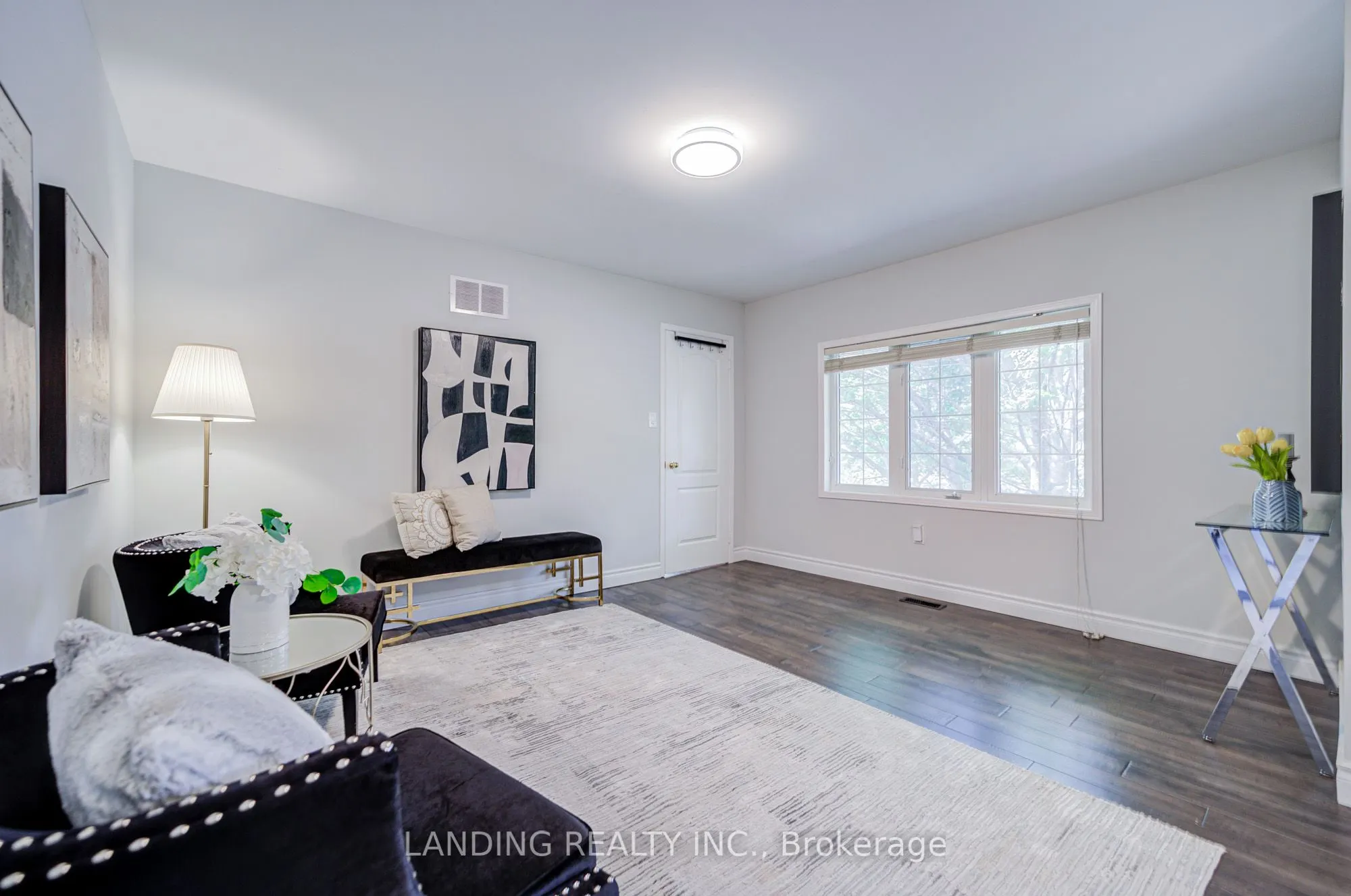 483 Menczel Crescent