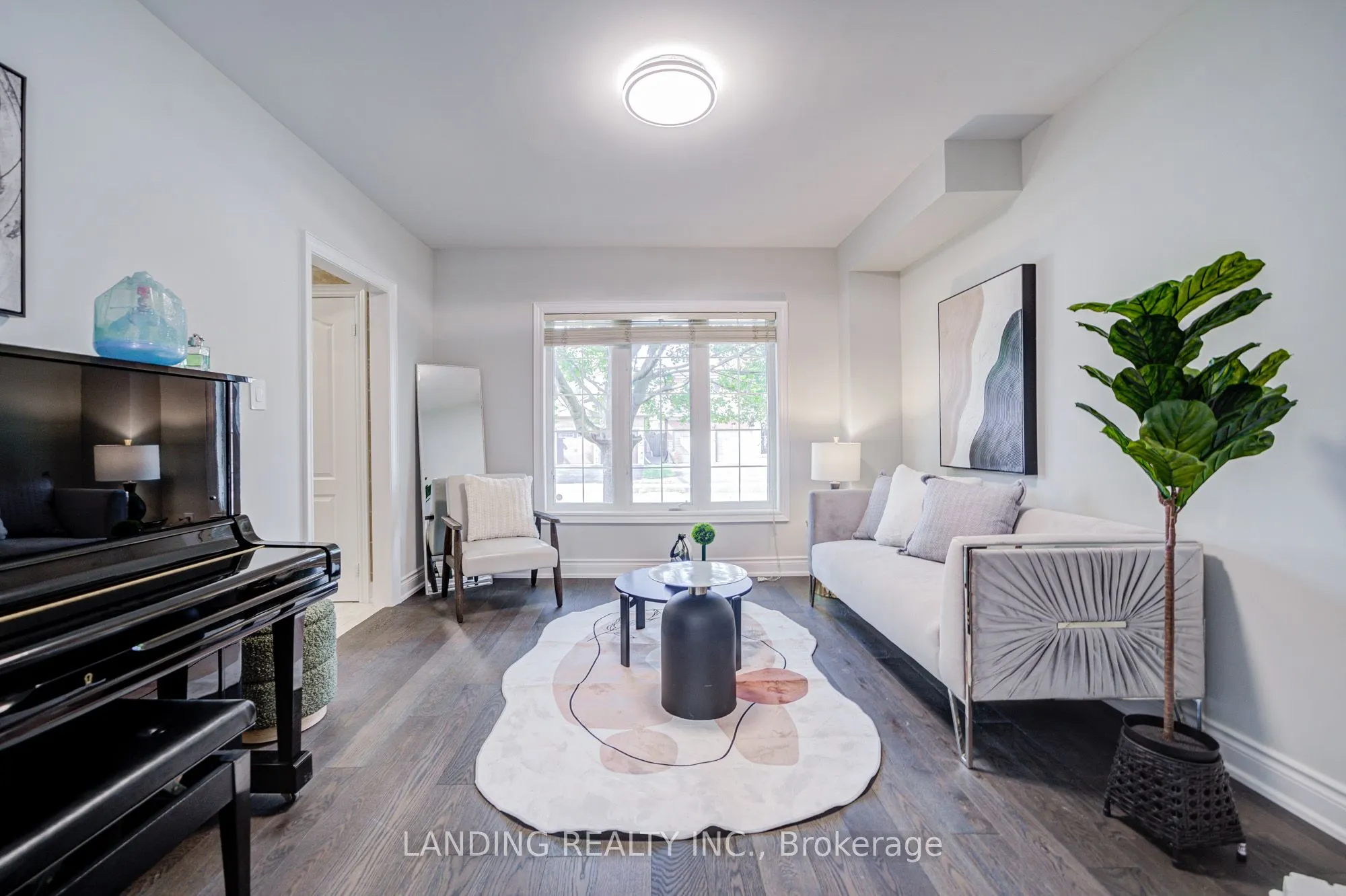 483 Menczel Crescent