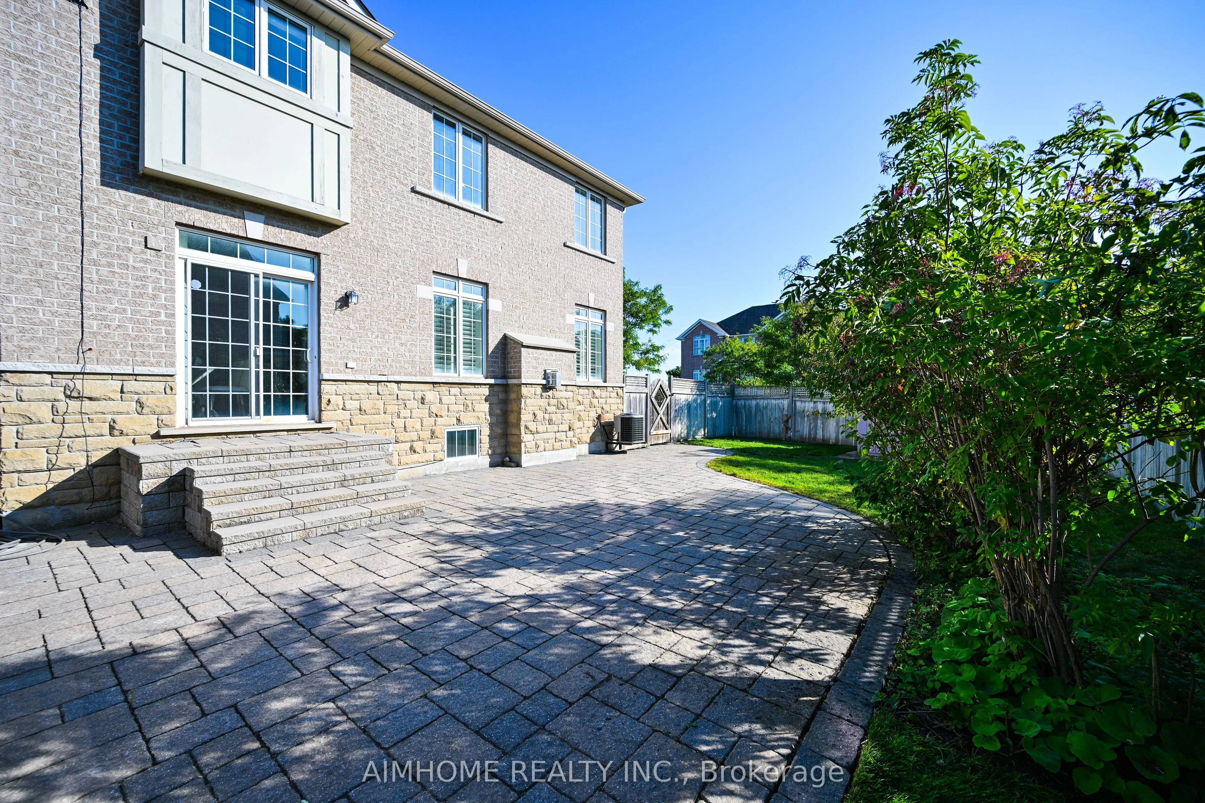 116 Landsdown Crescent