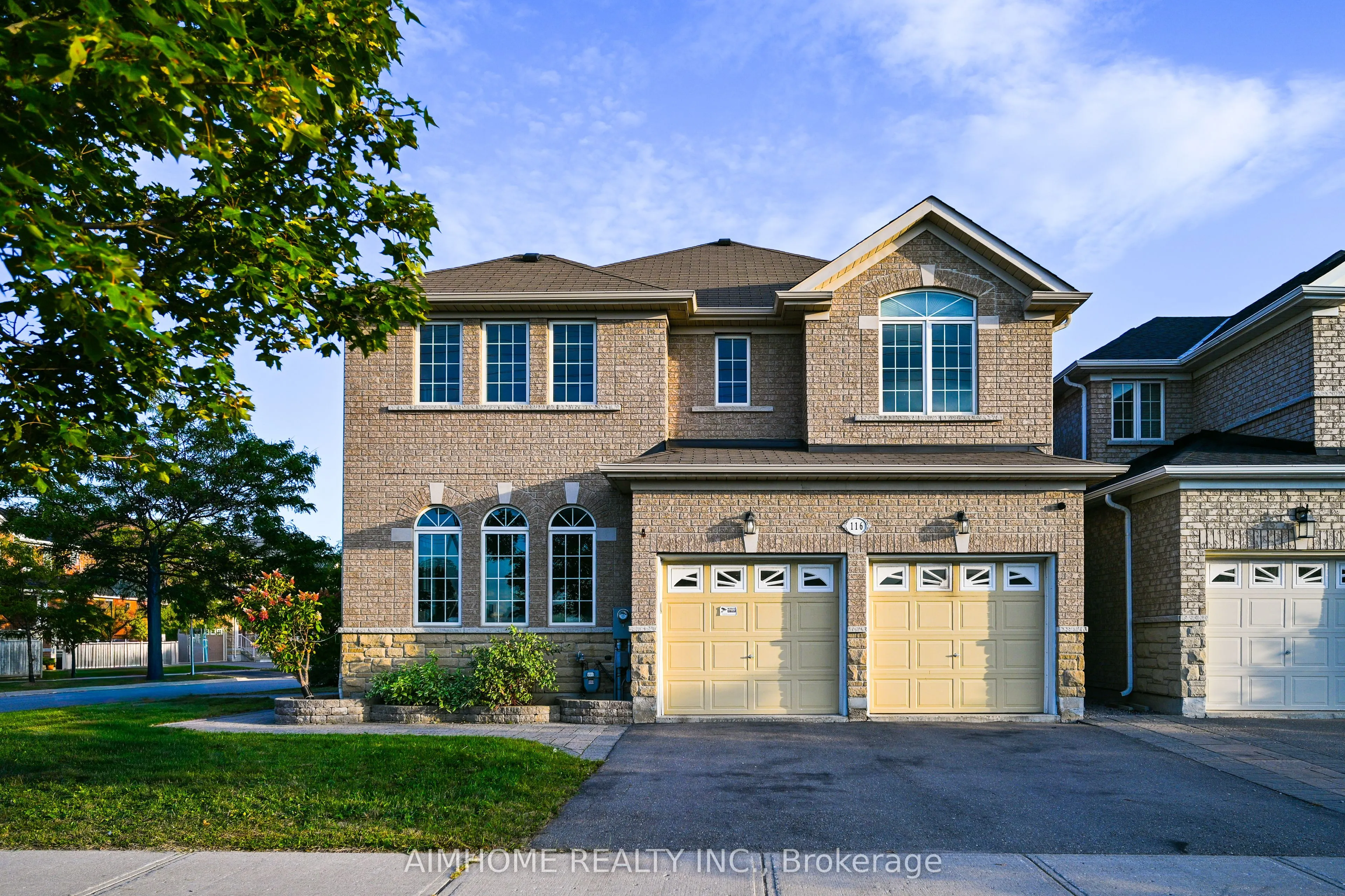 116 Landsdown Crescent