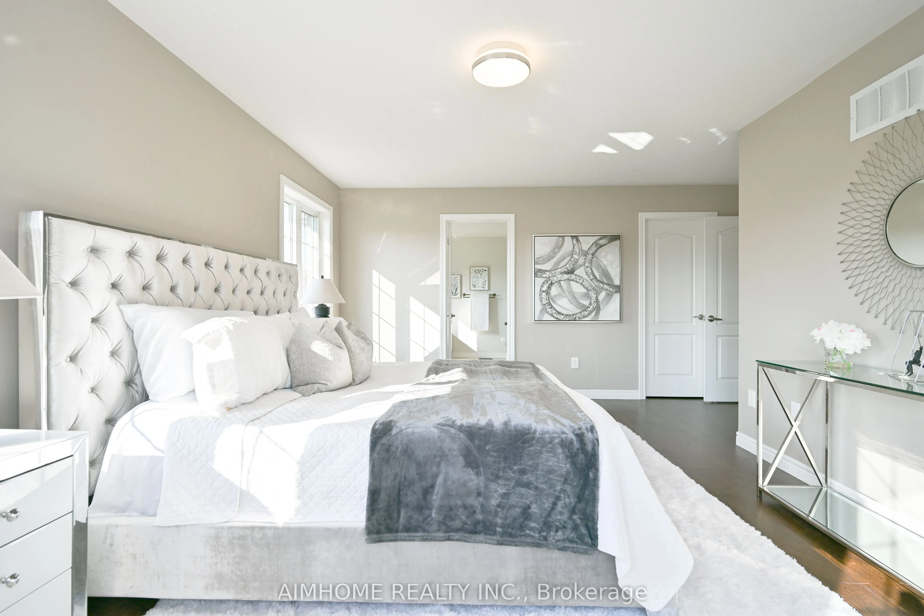 116 Landsdown Crescent