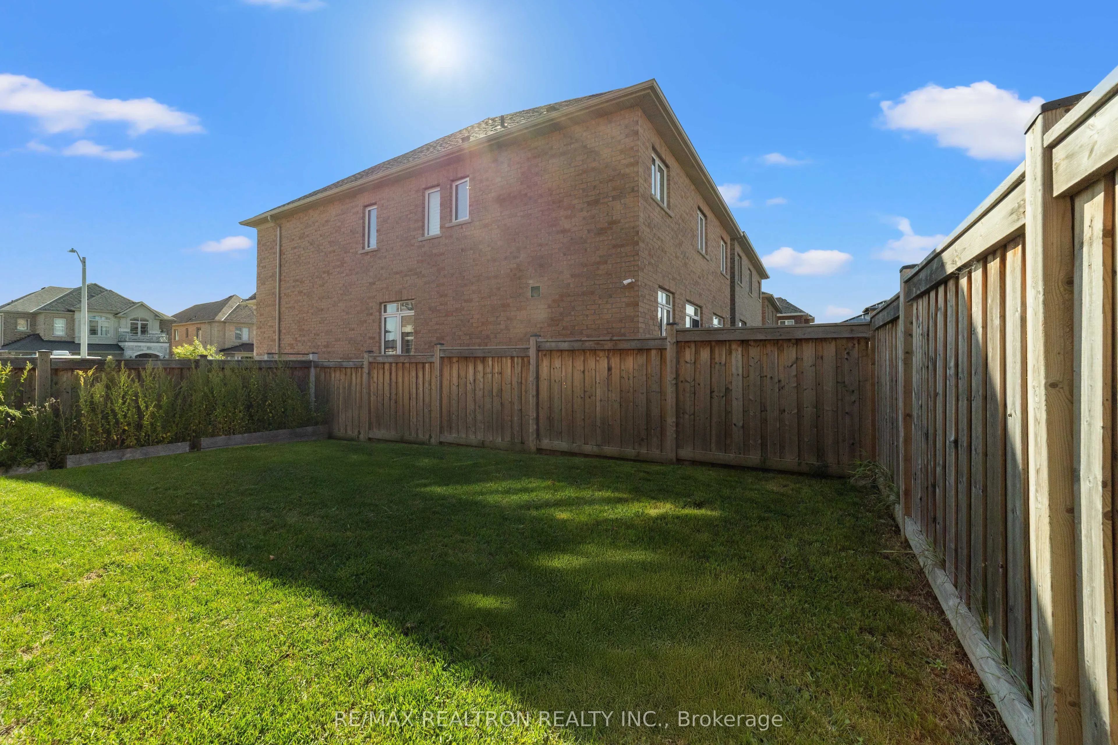 175 Barrow Avenue