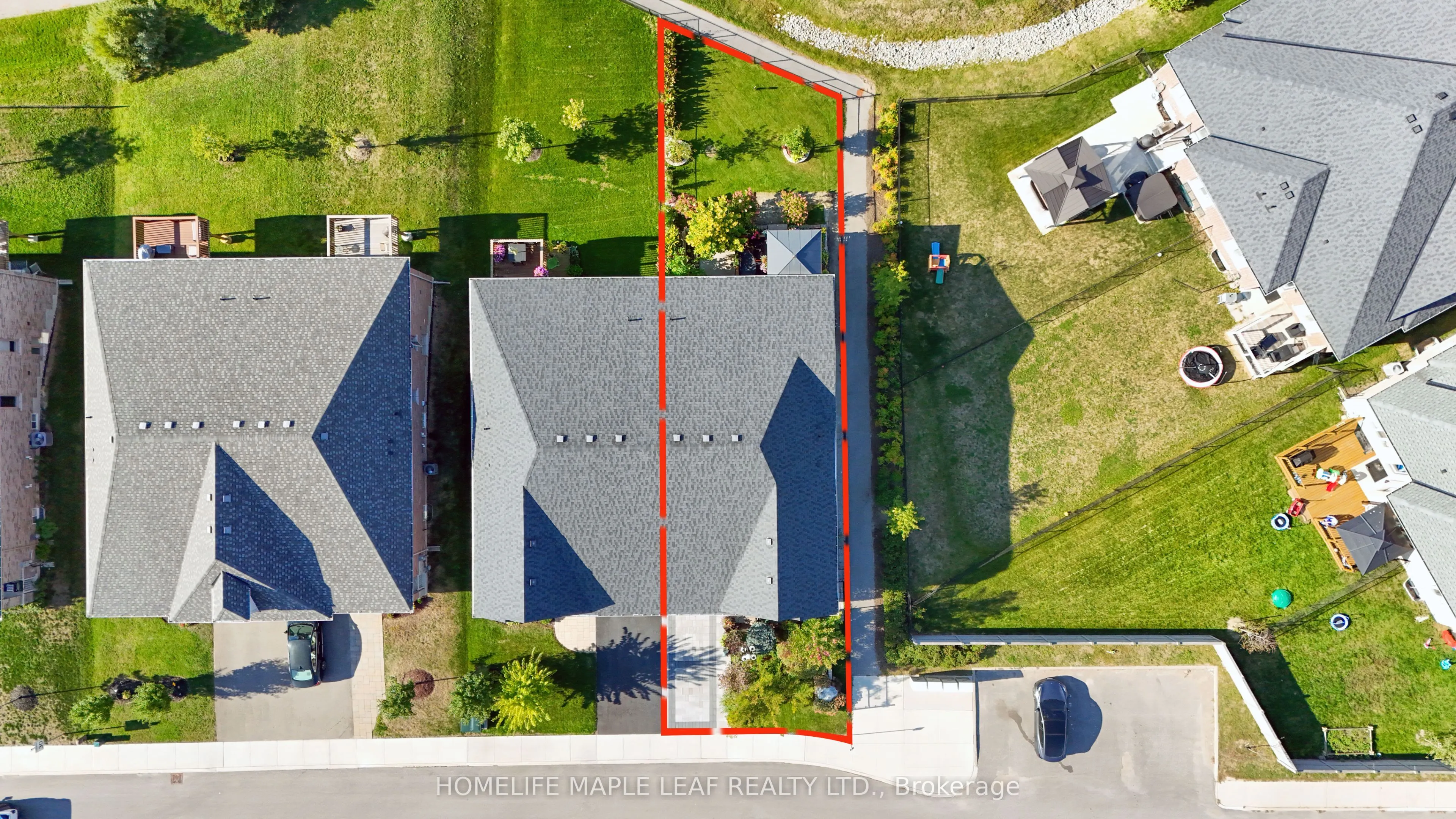 126 Kingsmere Crescent