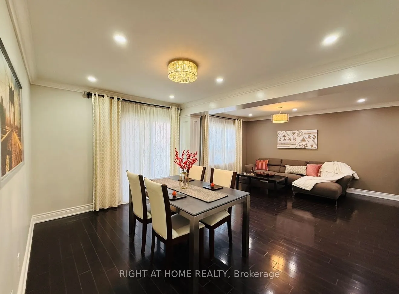 96 Irenemount Crescent