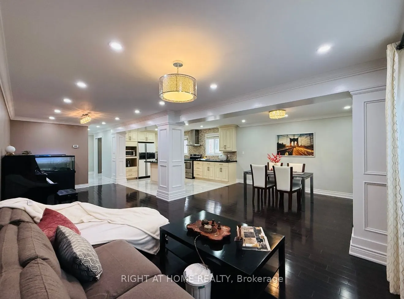 96 Irenemount Crescent