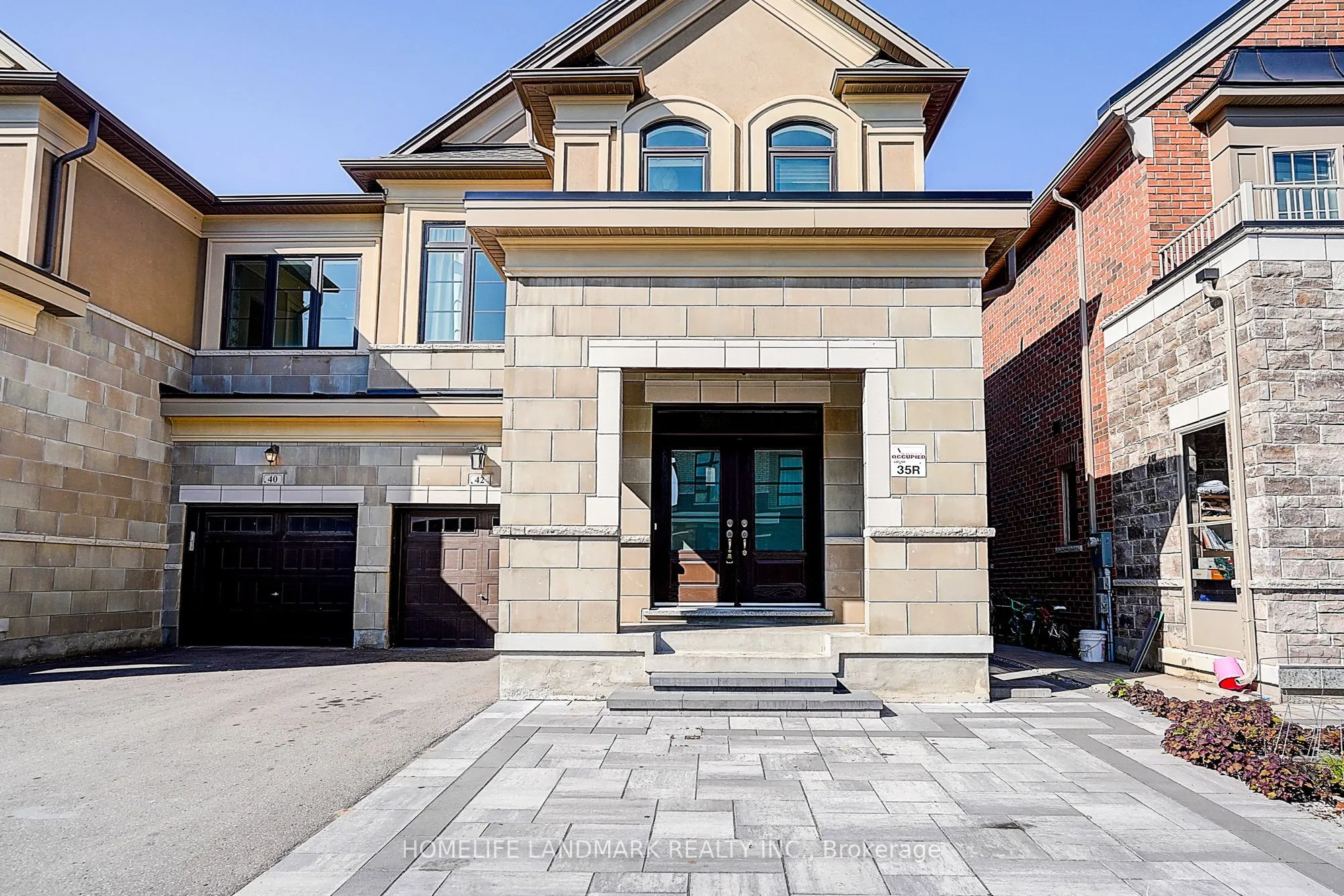 42 Mallery Street