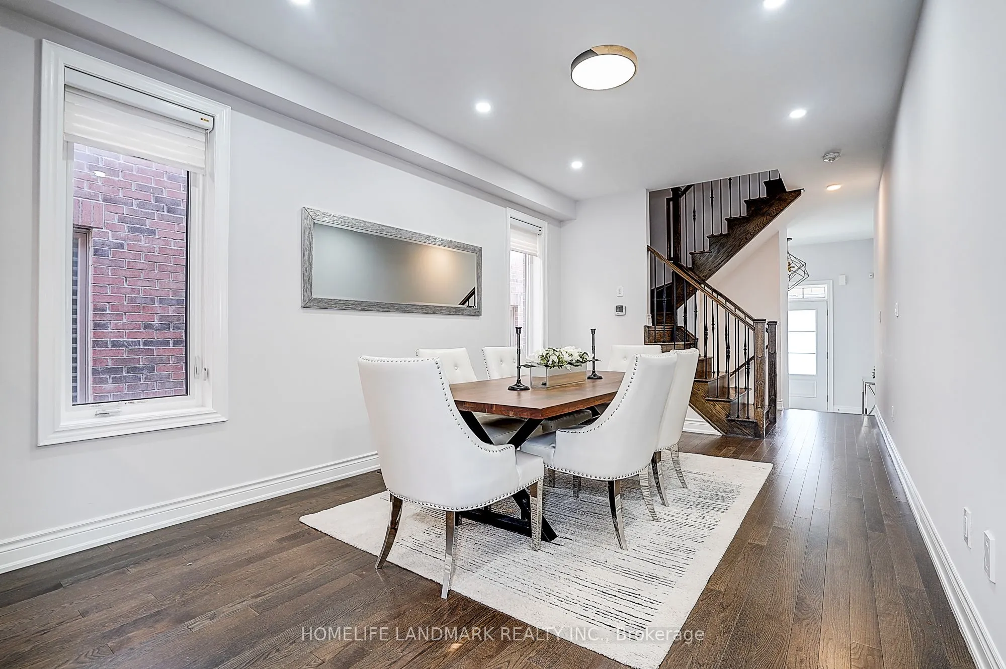 42 Mallery Street