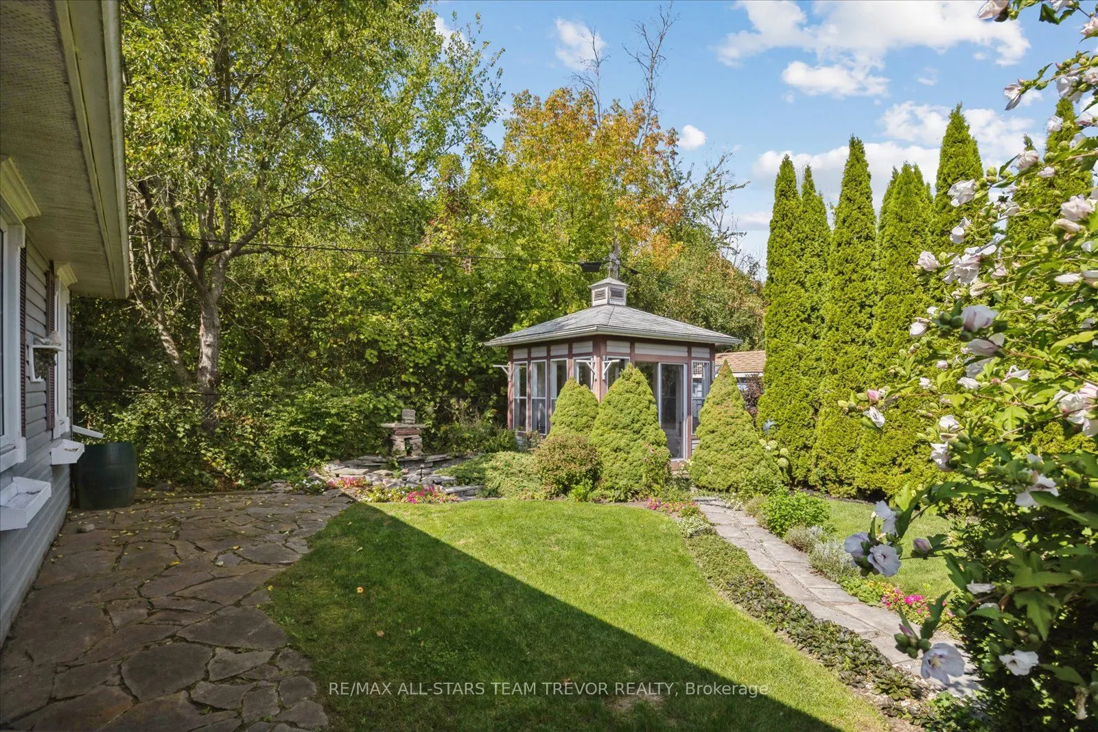 830 Norval Road