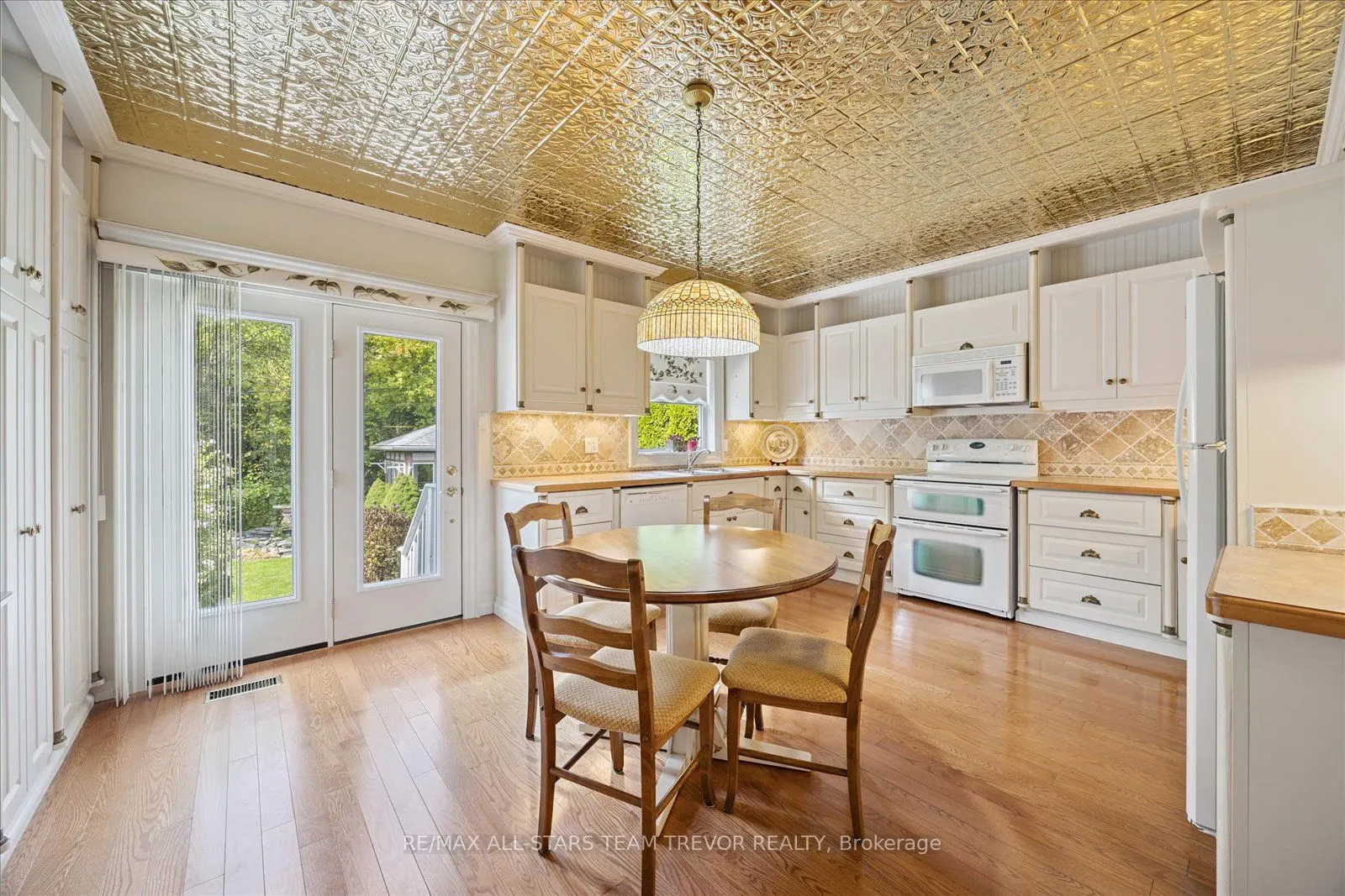830 Norval Road