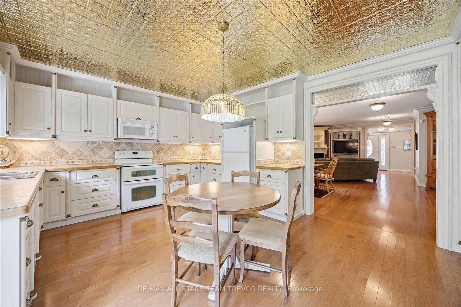 830 Norval Road