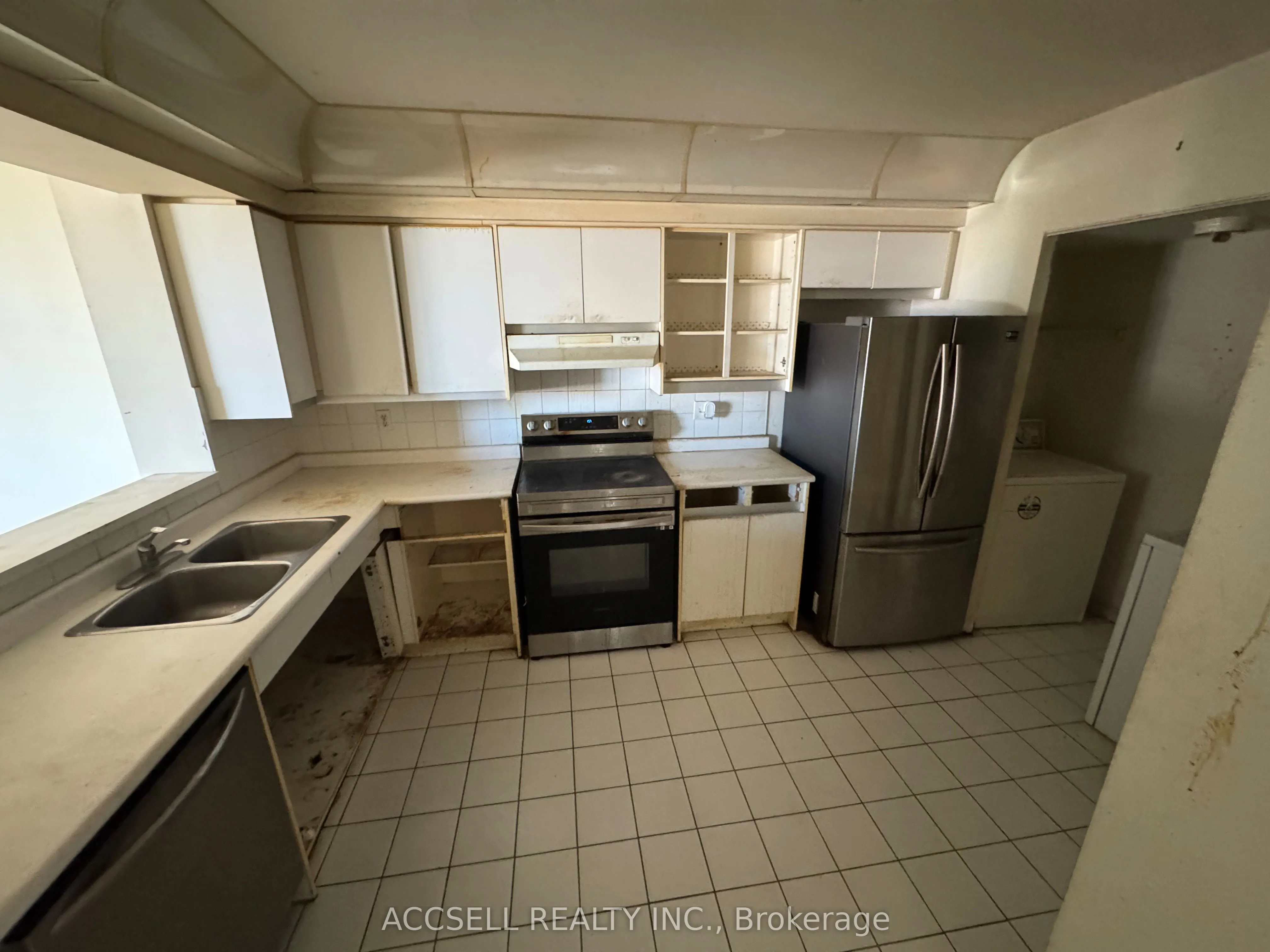 120 Promenade Circle, #1206