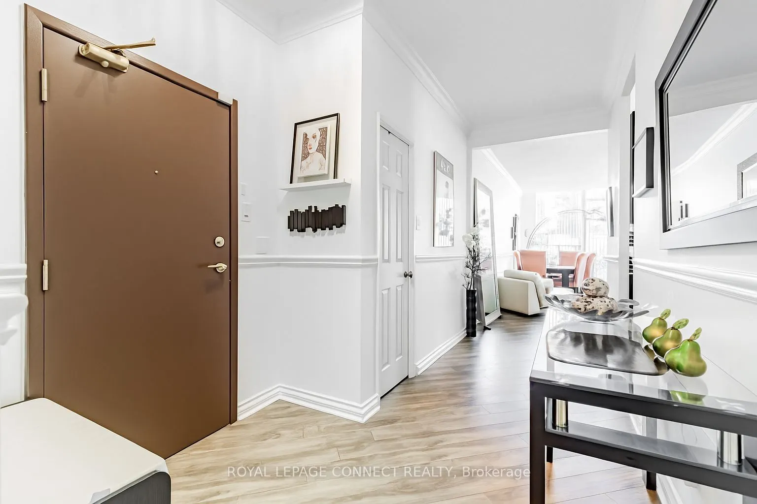 7905 Bayview Avenue, #122