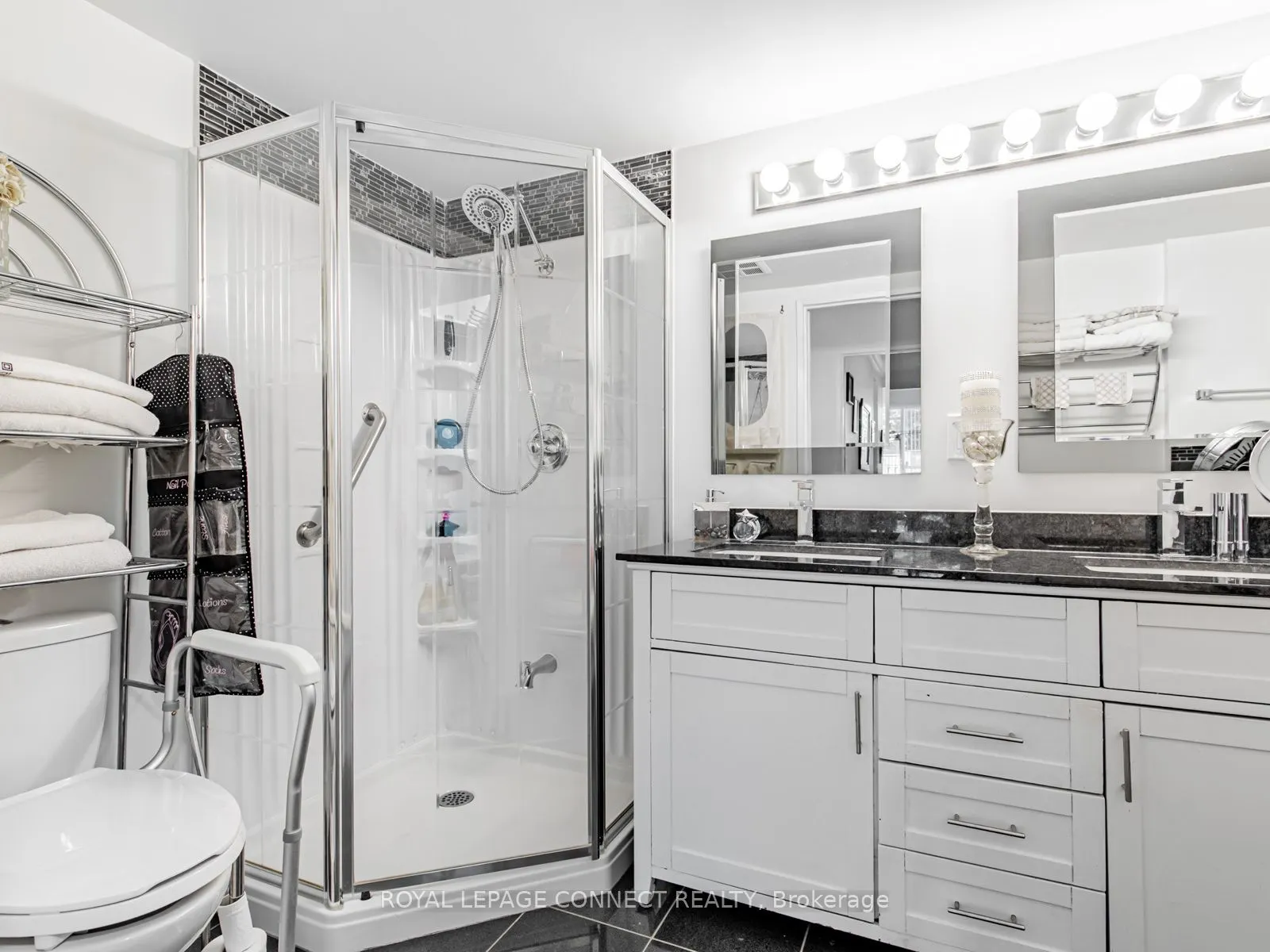 7905 Bayview Avenue, #122
