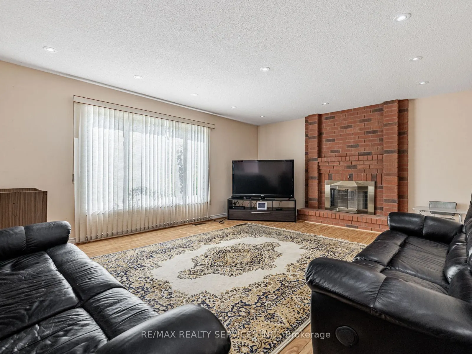 59 Chadwick Crescent