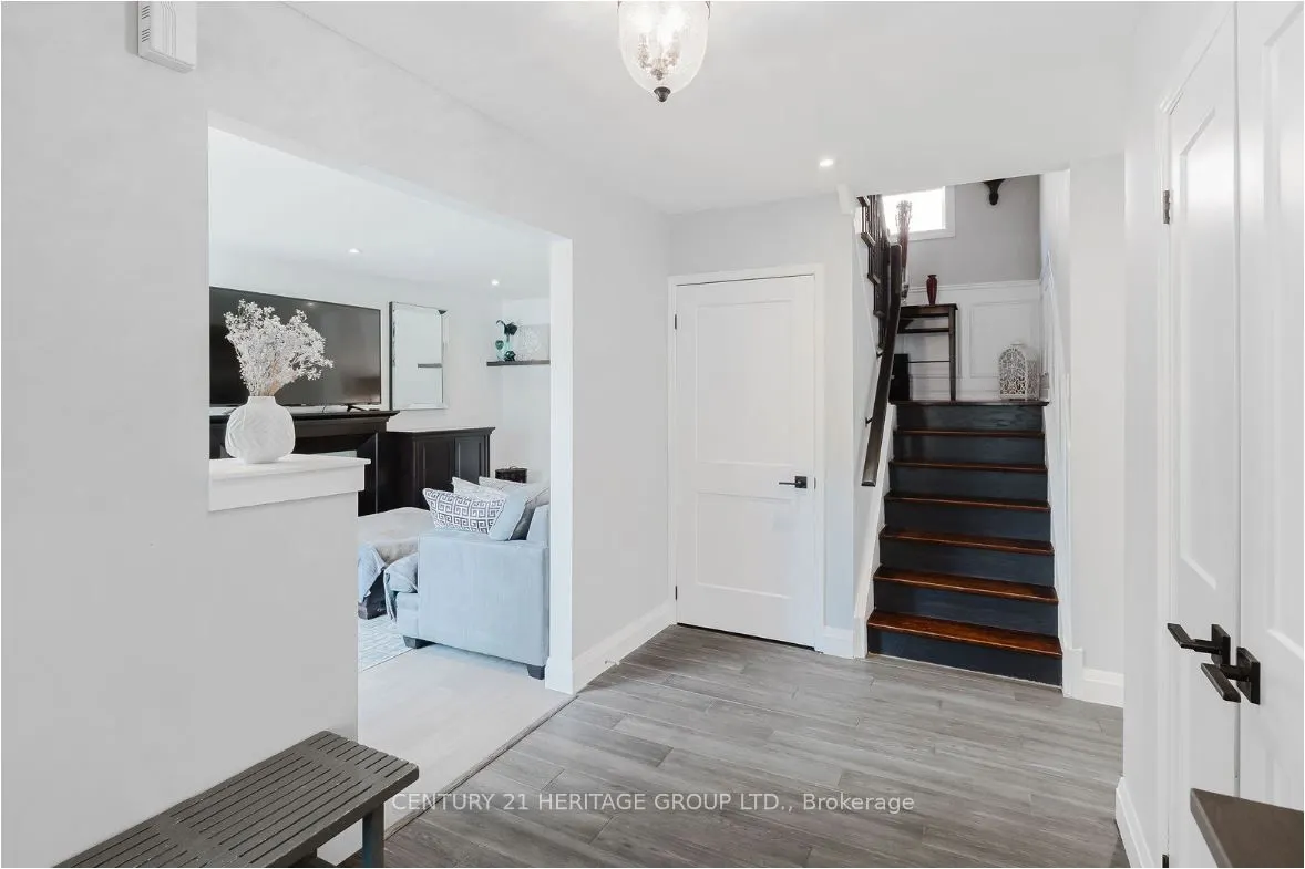 147 Pentland Crescent