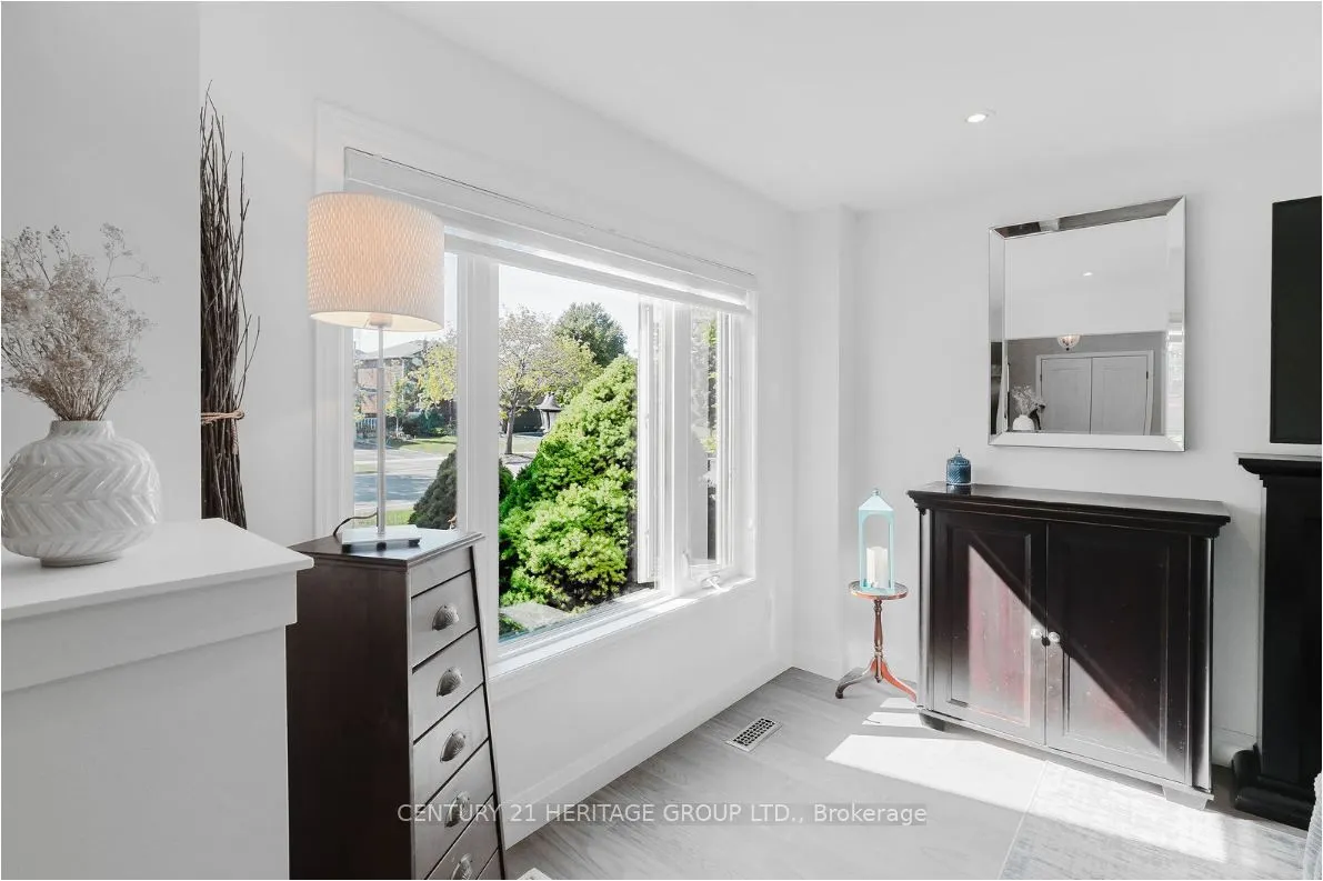 147 Pentland Crescent