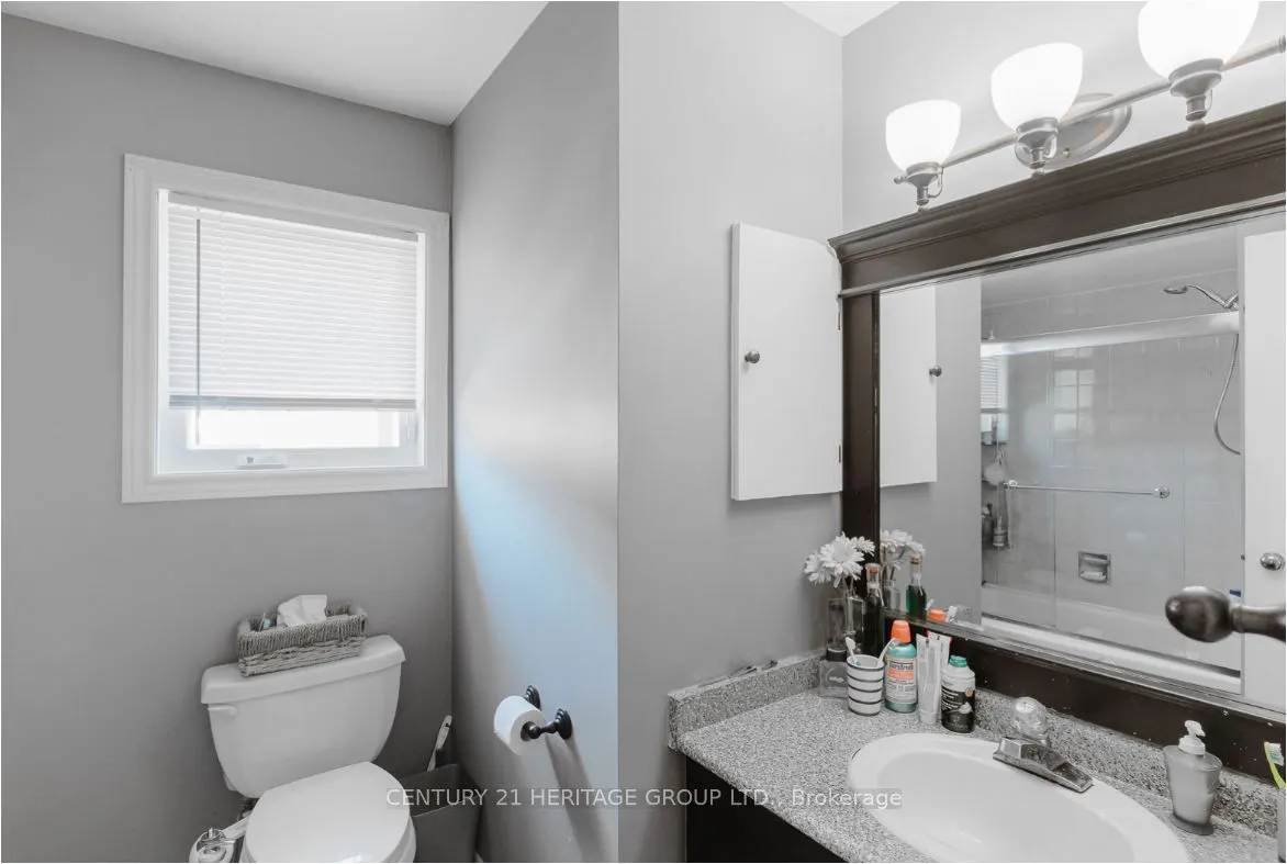 147 Pentland Crescent