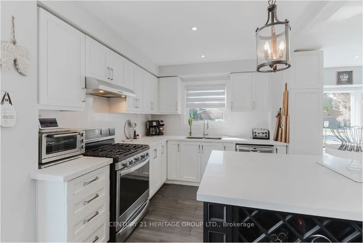 147 Pentland Crescent