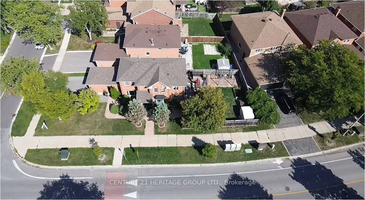 147 Pentland Crescent