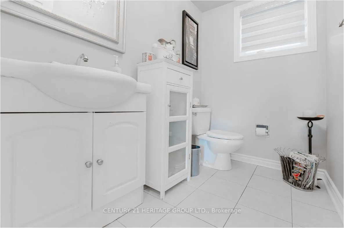 147 Pentland Crescent